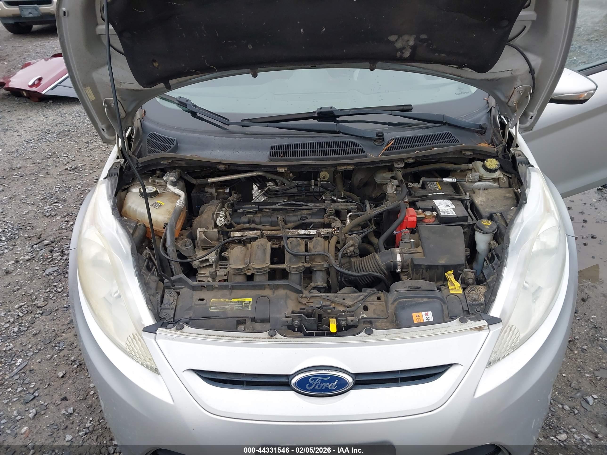 FORD FIESTA image 10