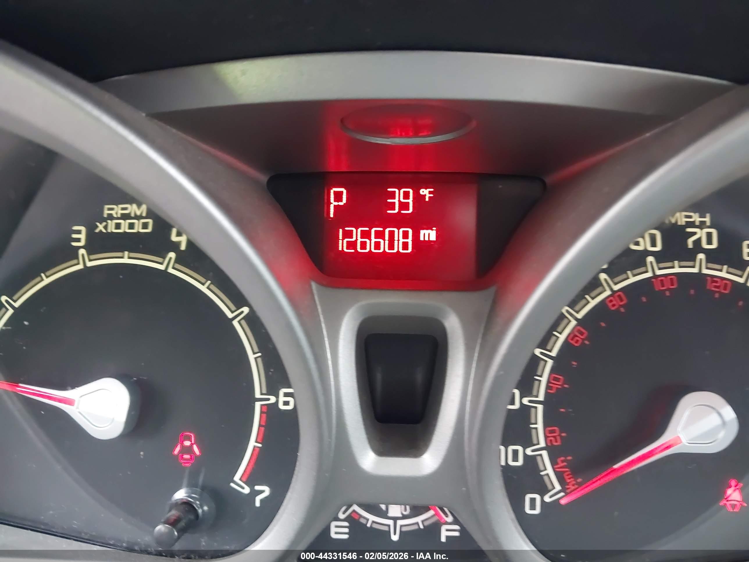 FORD FIESTA image 7