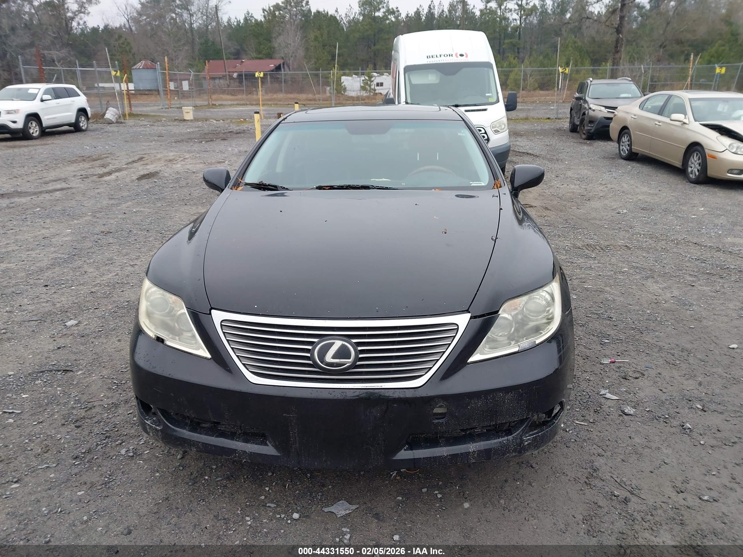 LEXUS LS image 6