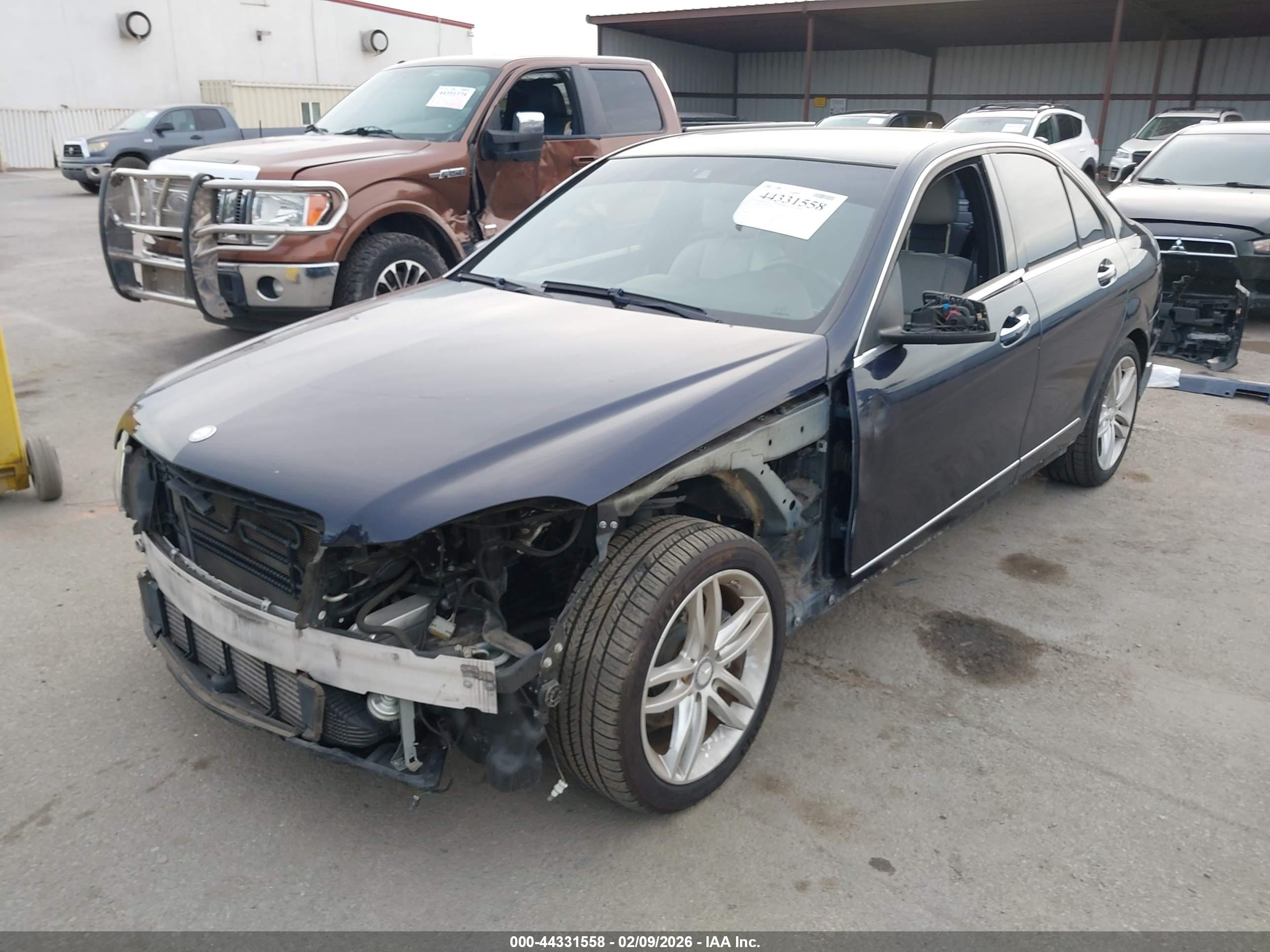 MERCEDES-BENZ C image 6