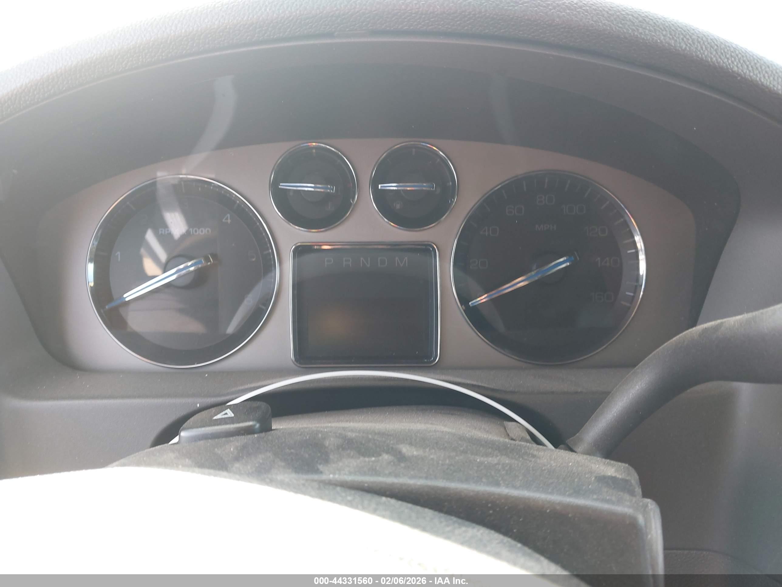 CADILLAC ESCALADE image 7