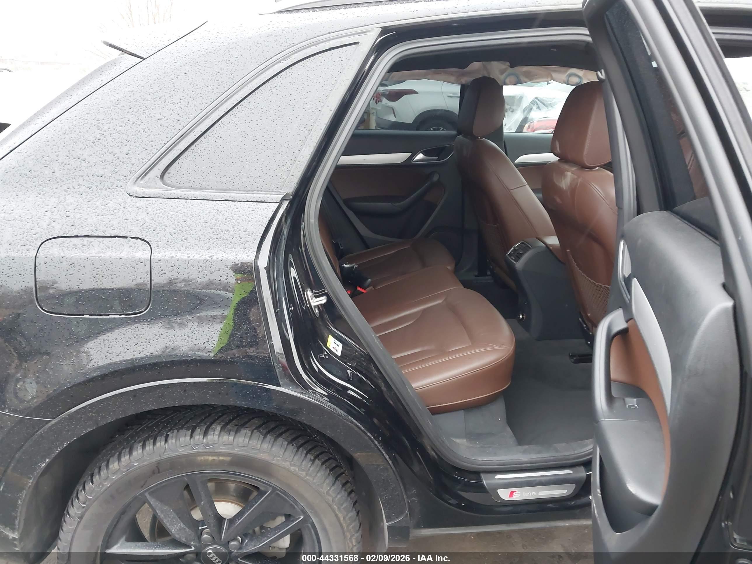 AUDI Q3 image 8