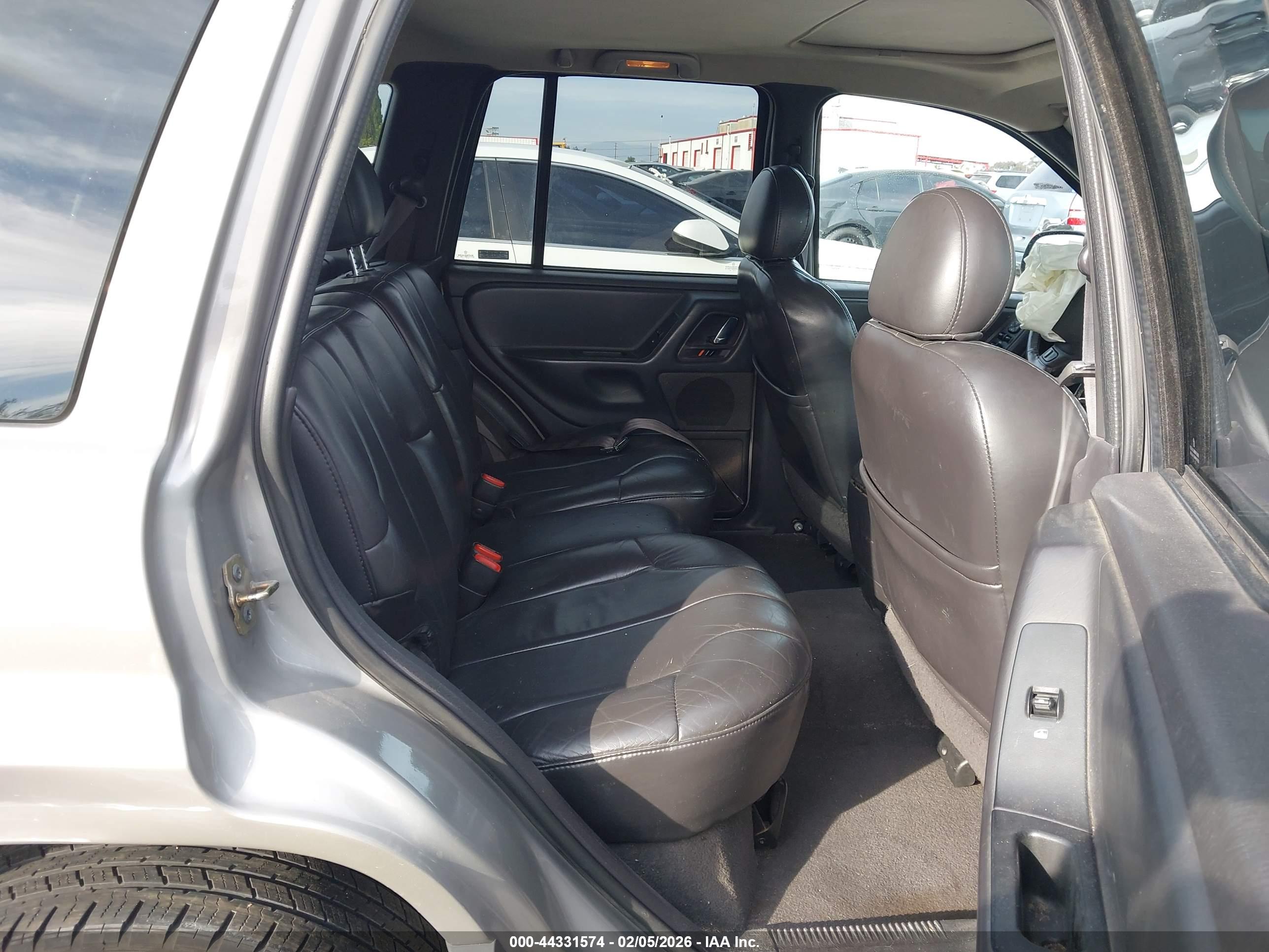 JEEP GRAND image 8