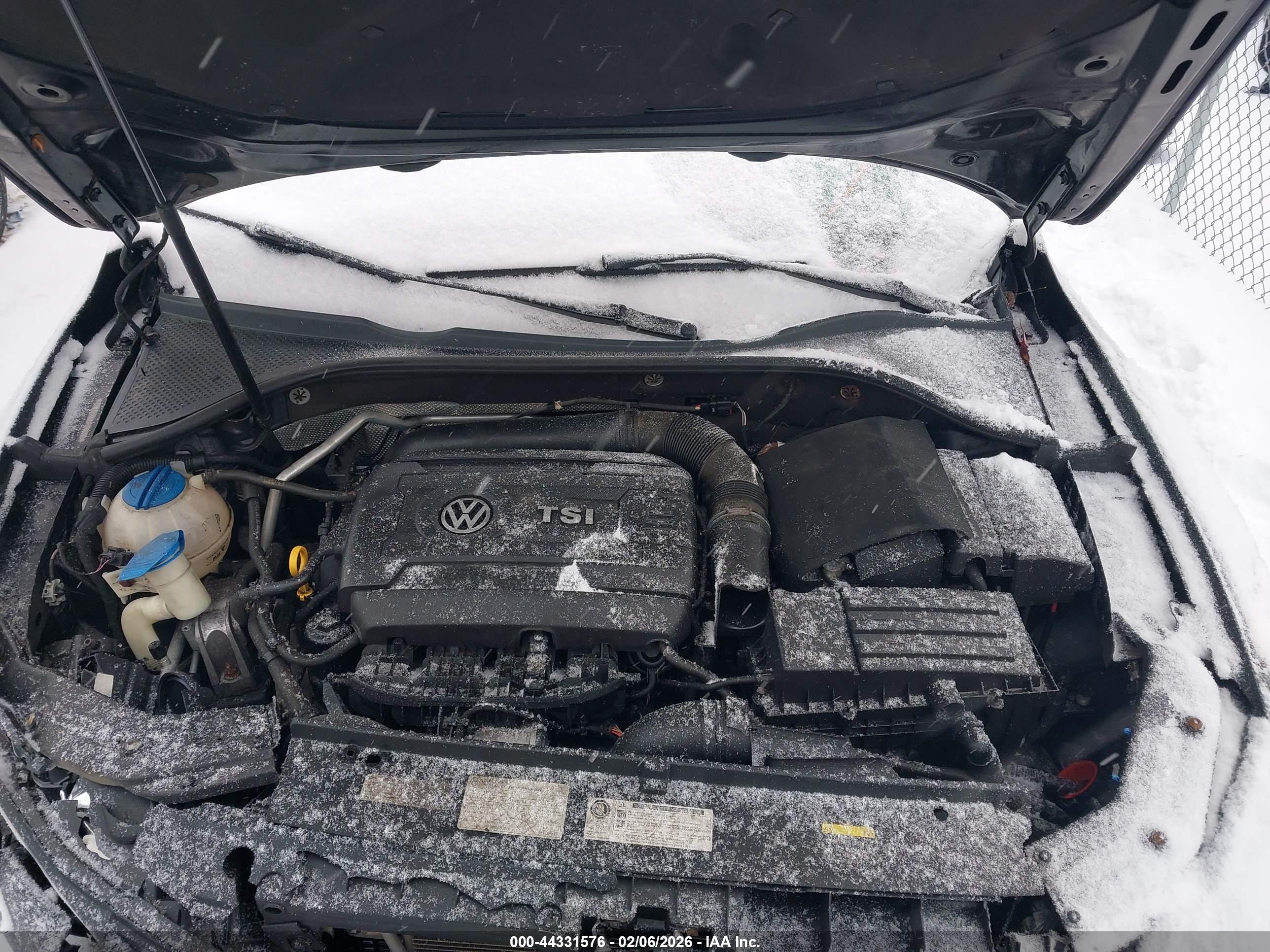 VOLKSWAGEN PASSAT image 10