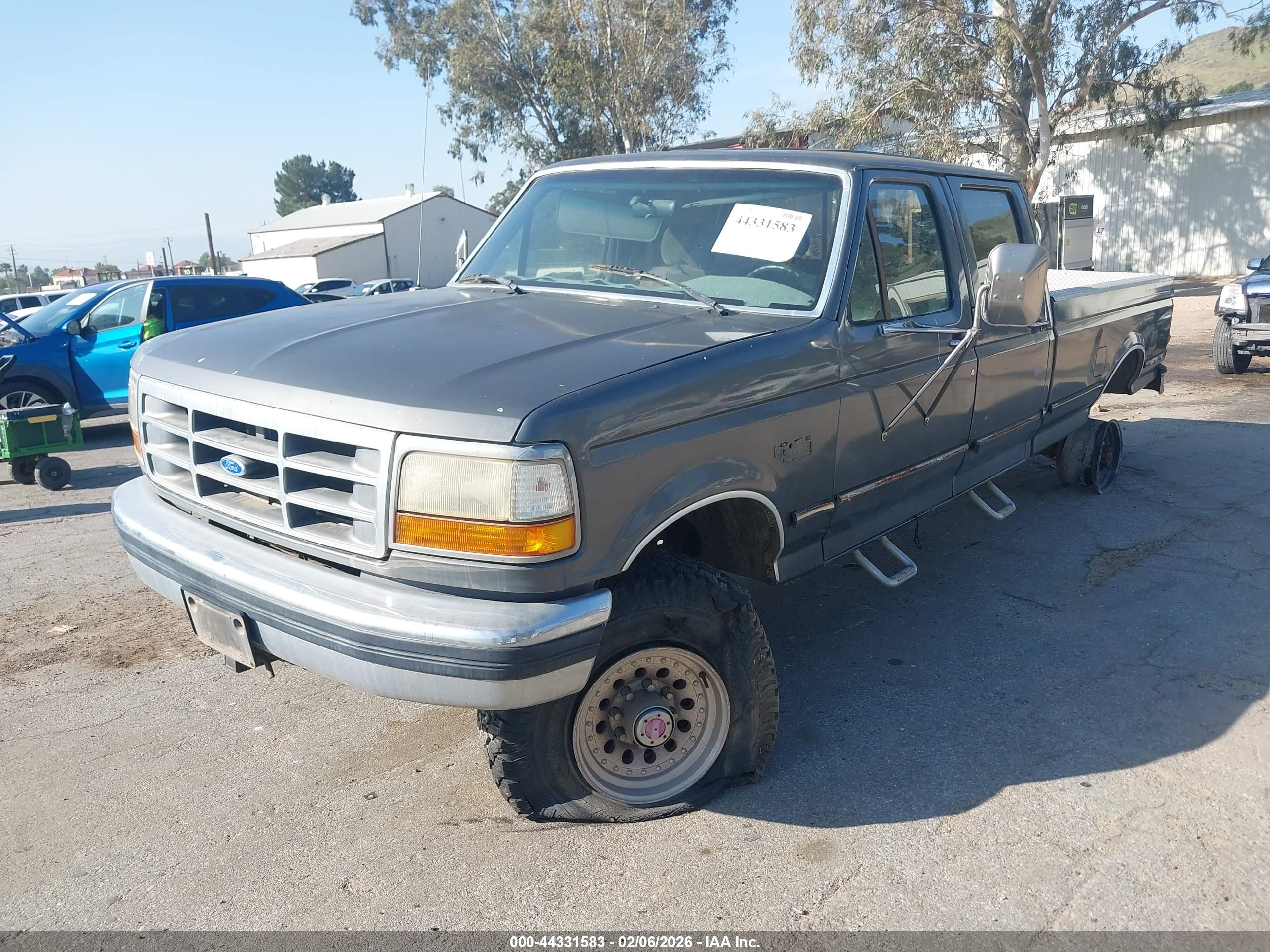 FORD F350 image 2