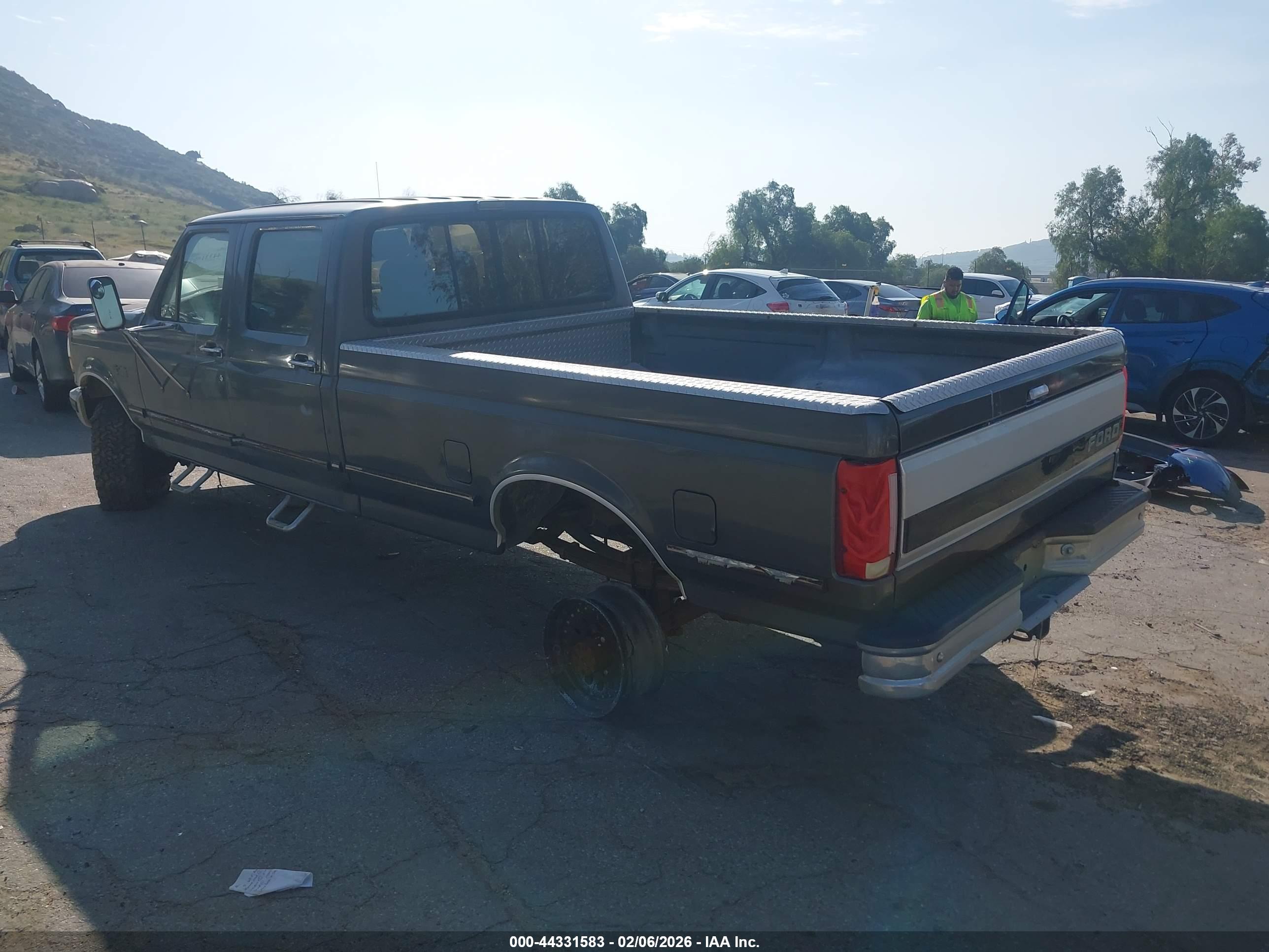 FORD F350 image 3
