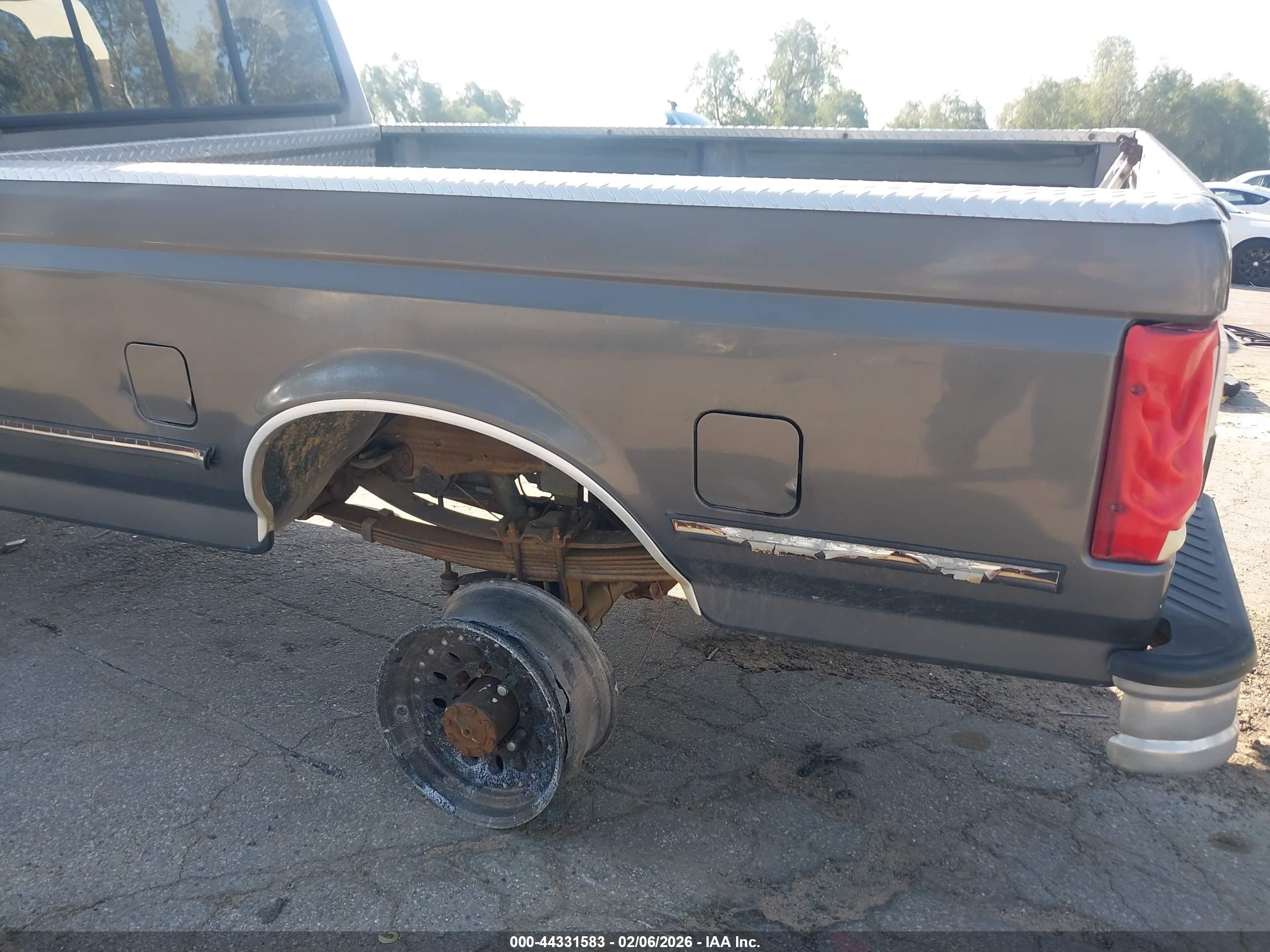 FORD F350 image 6