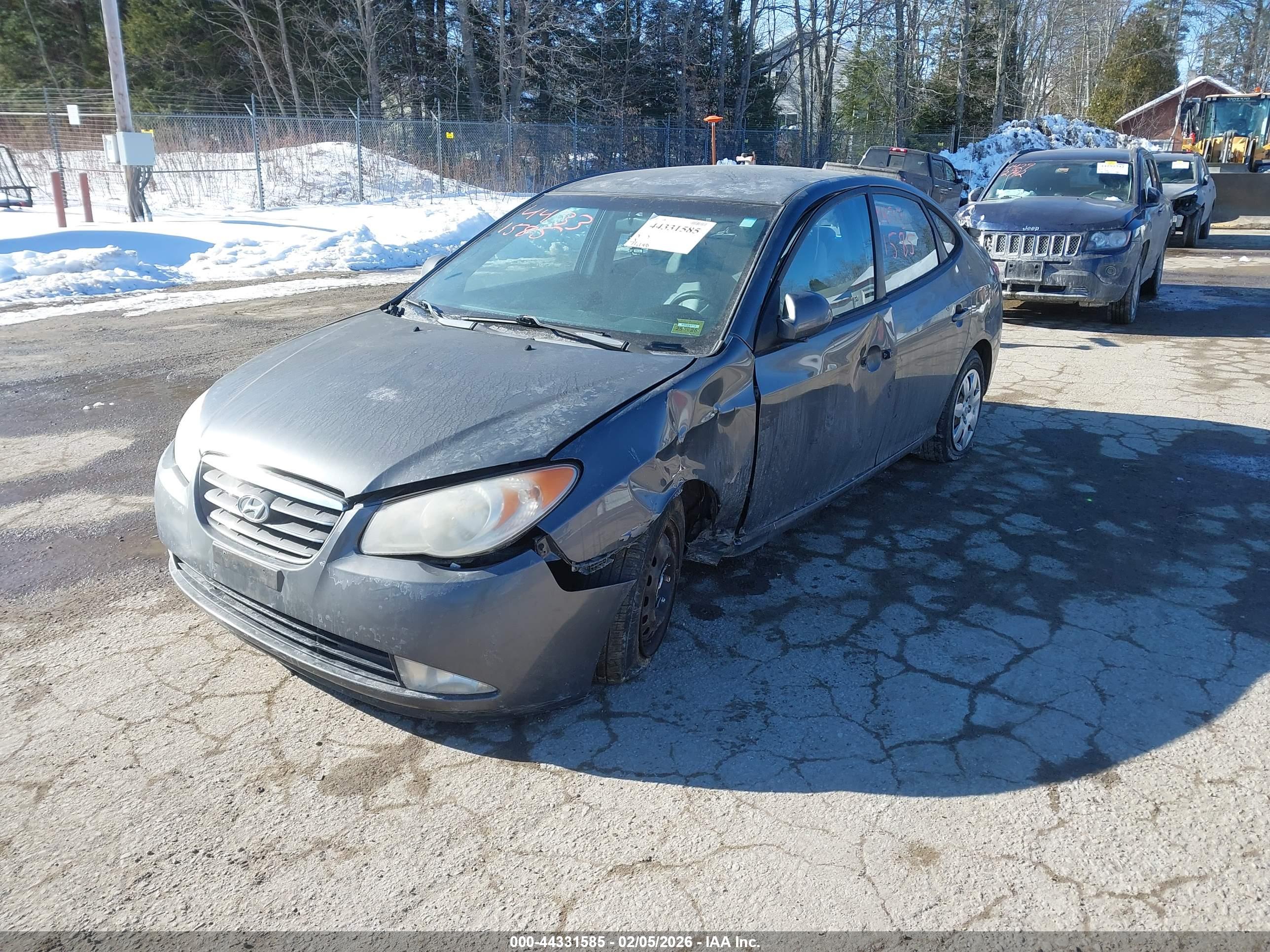 HYUNDAI ELANTRA image 2