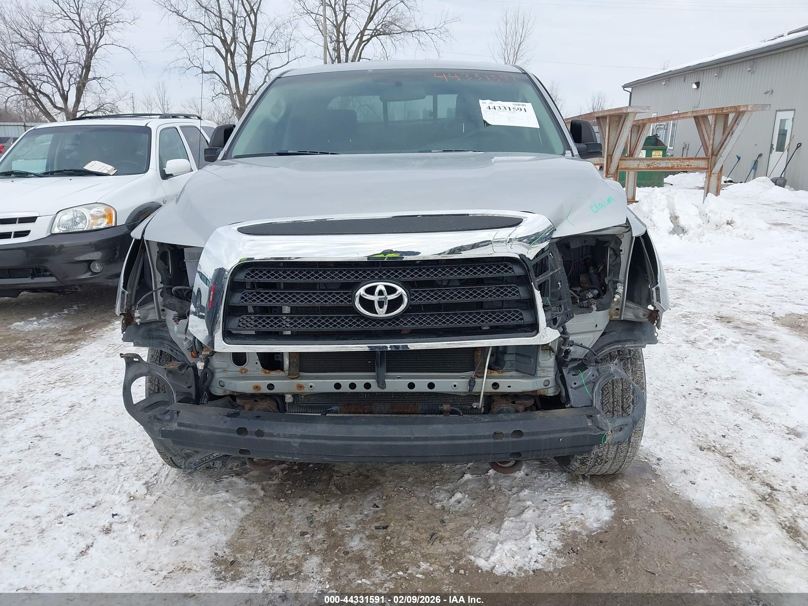 TOYOTA TUNDRA image 6