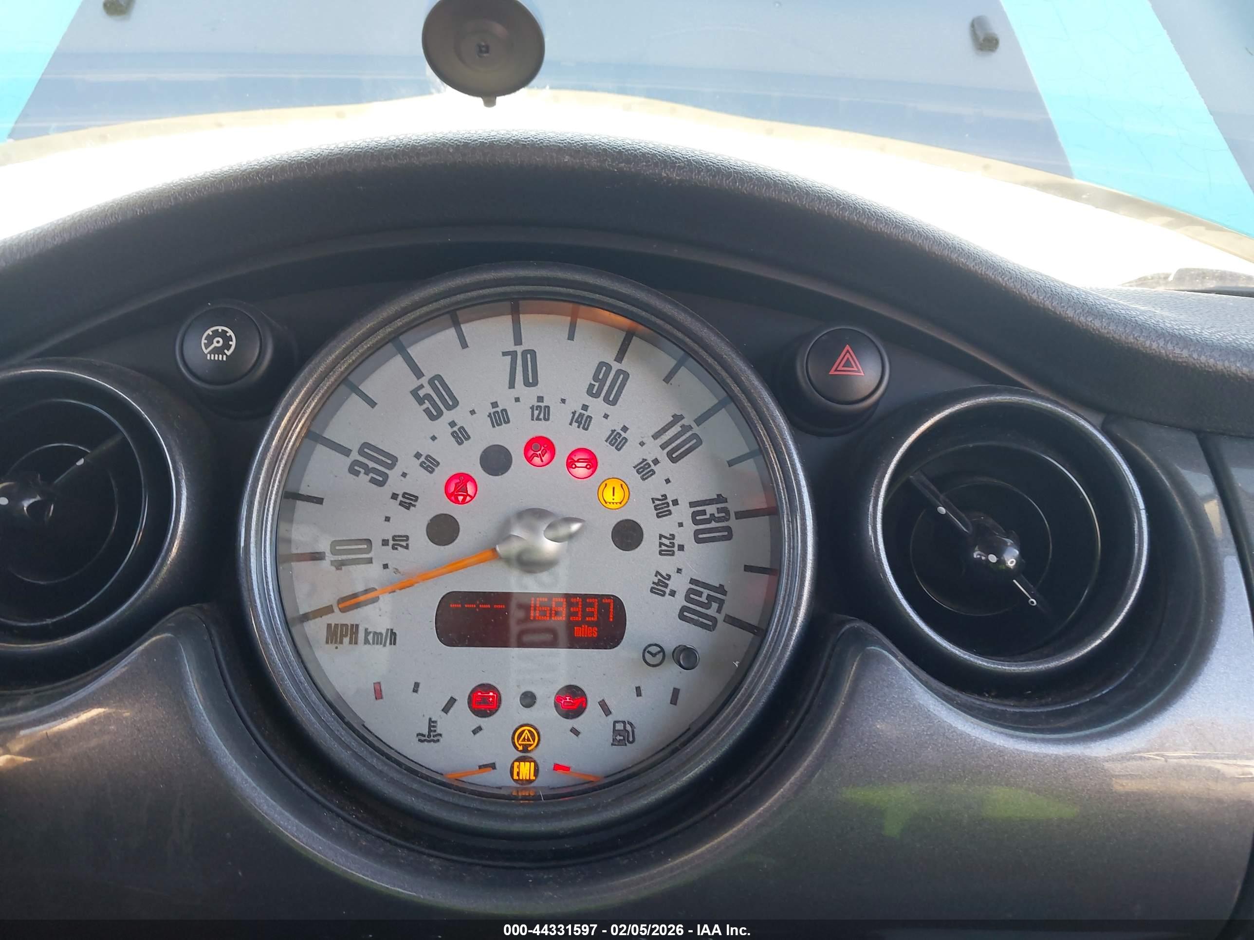 MINI COOPER image 7