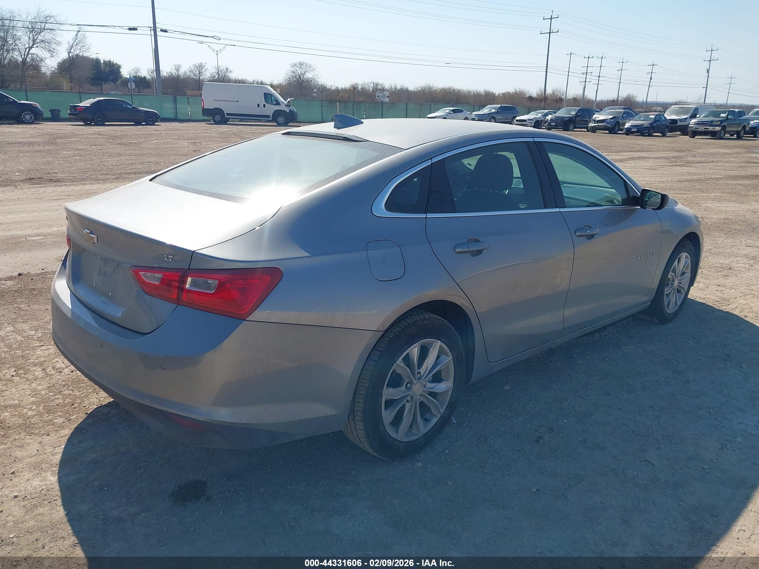 CHEVROLET MALIBU image 4