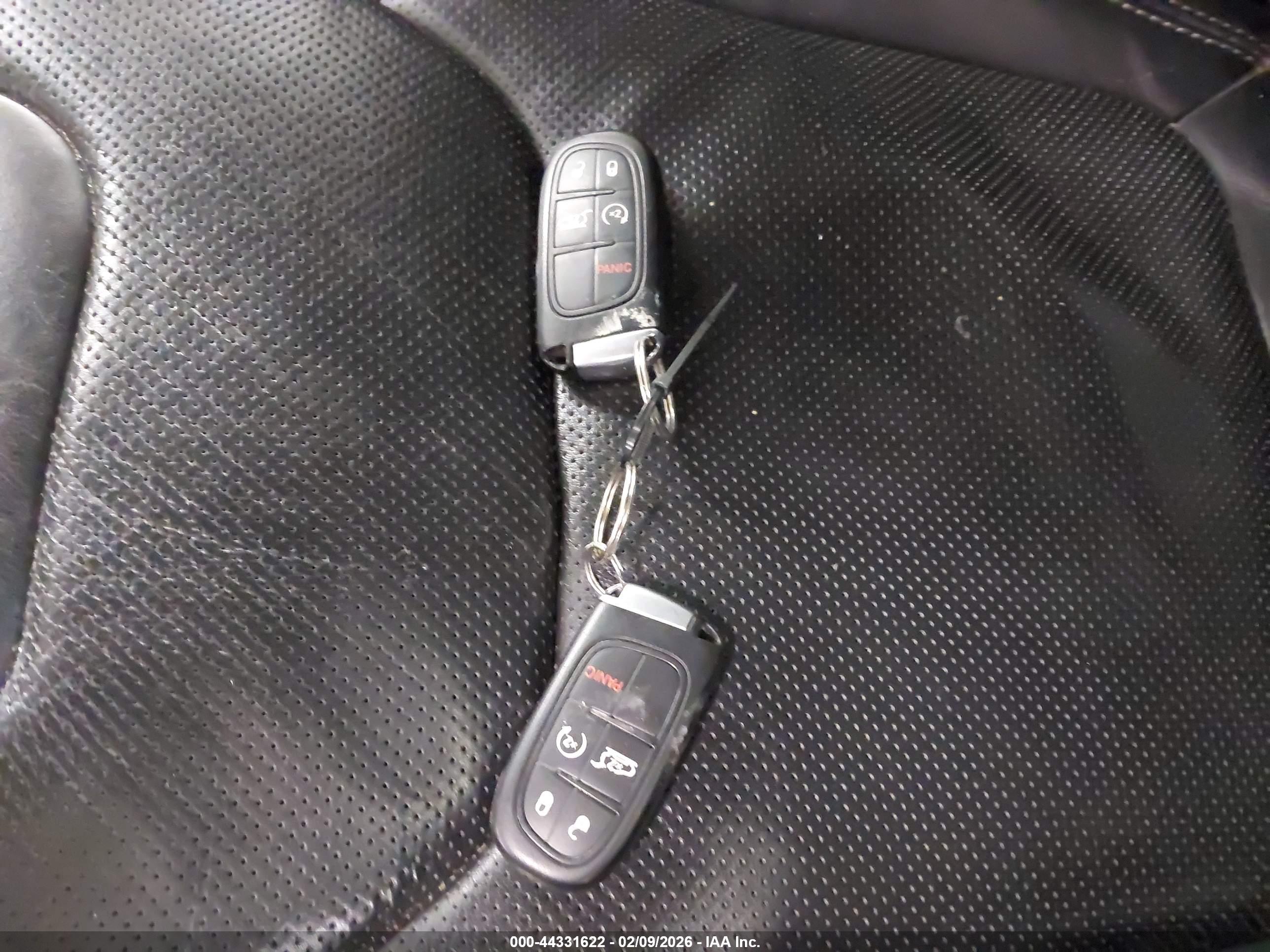 JEEP CHEROKEE image 11