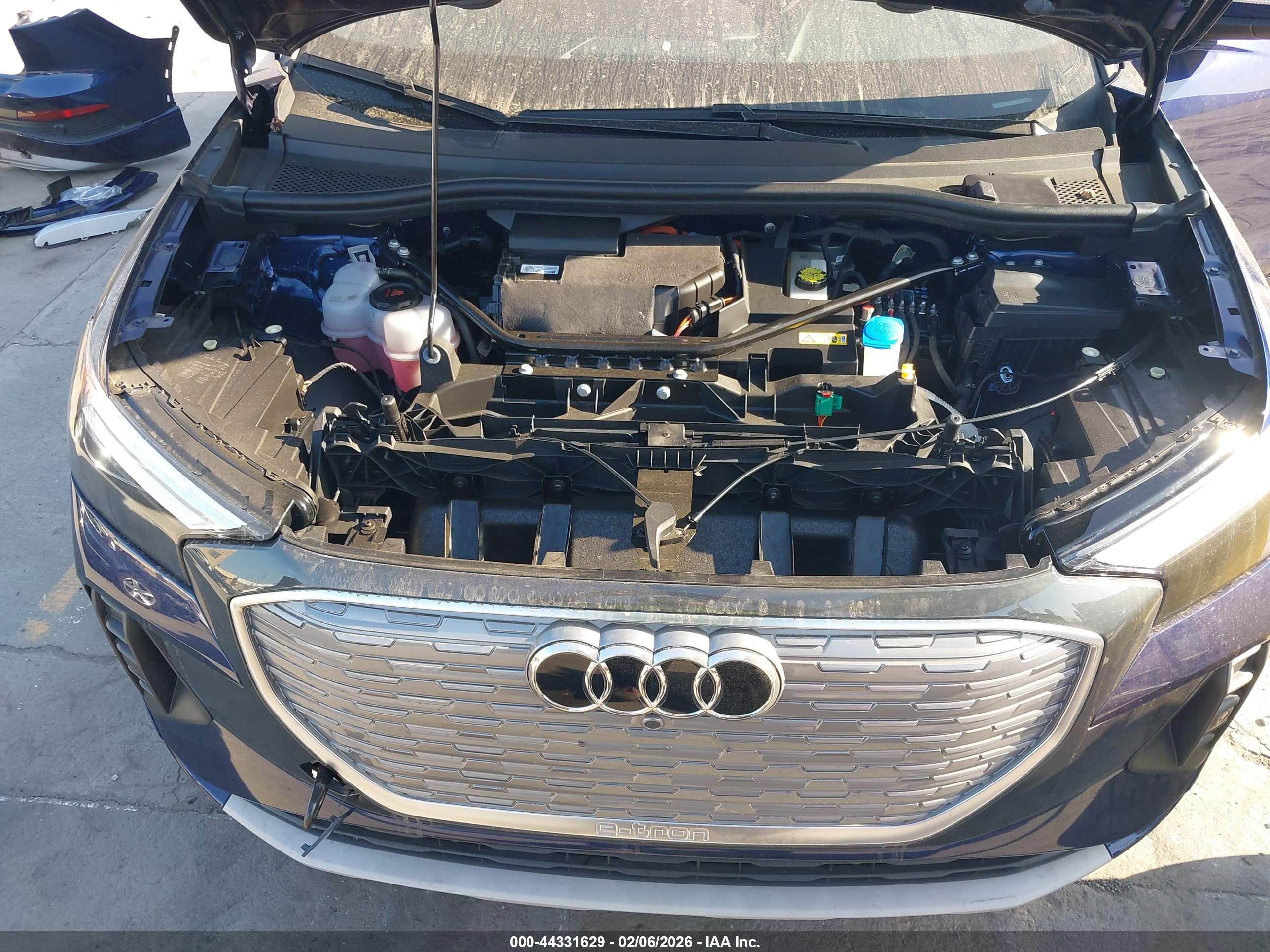 AUDI Q4 image 10
