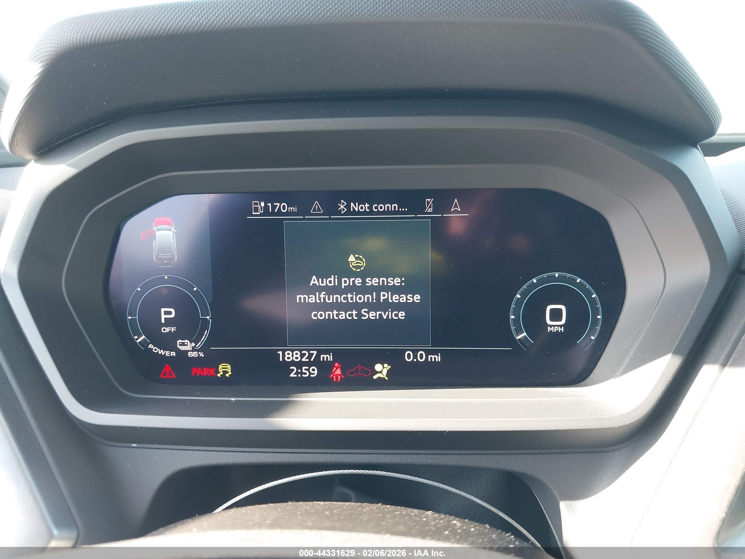 AUDI Q4 image 7
