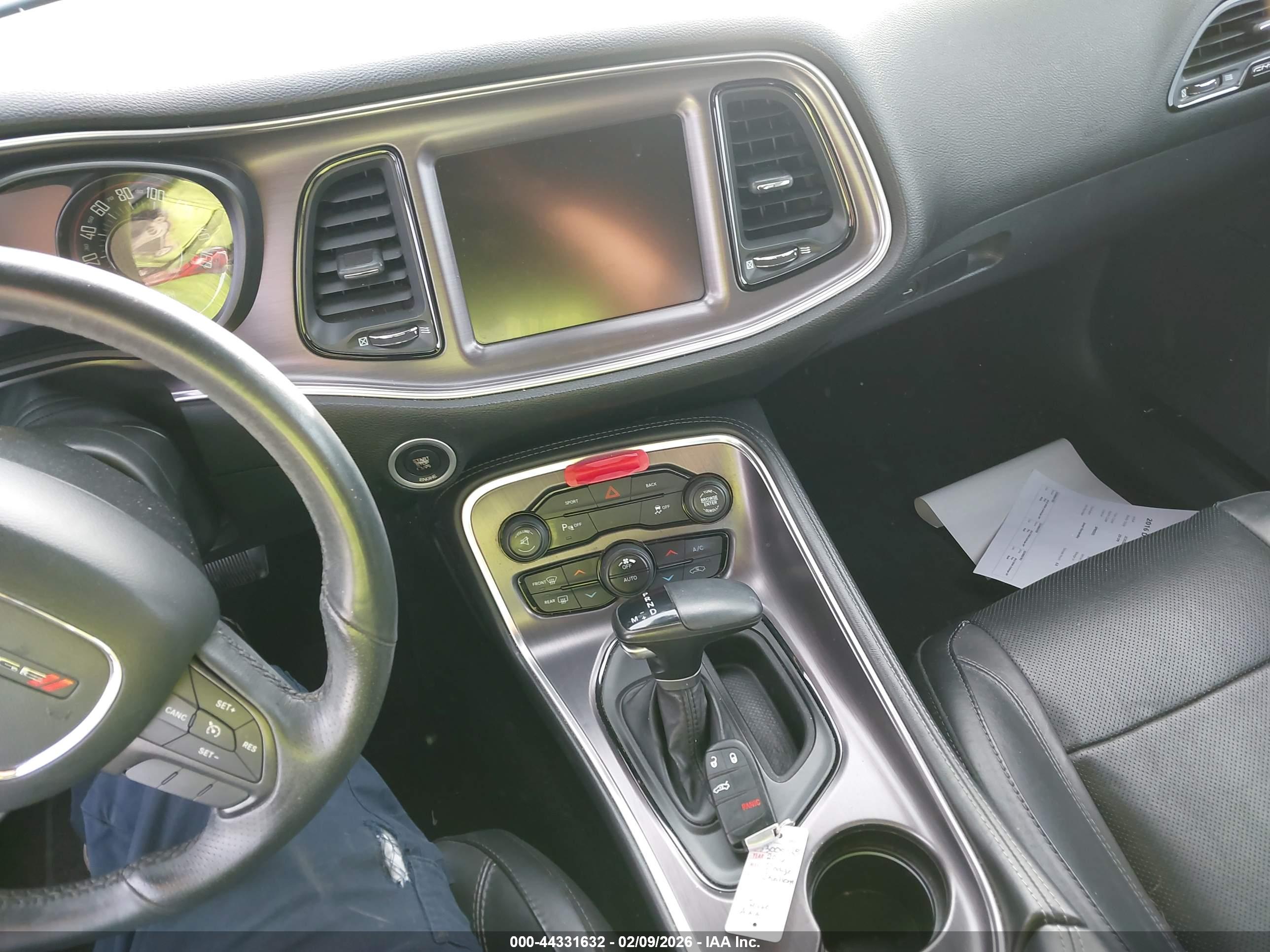 DODGE CHALLENGER image 11