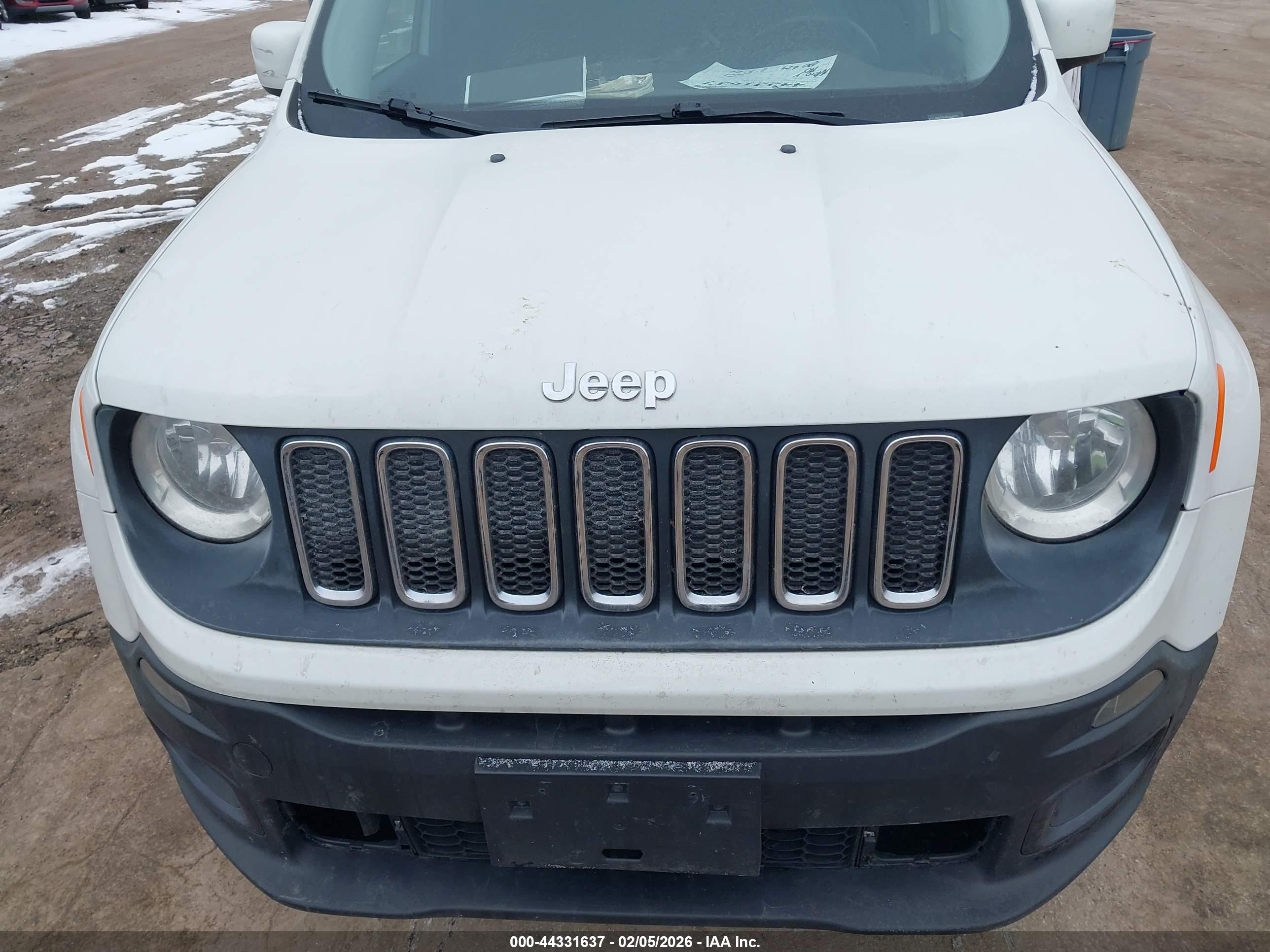 JEEP RENEGADE image 6