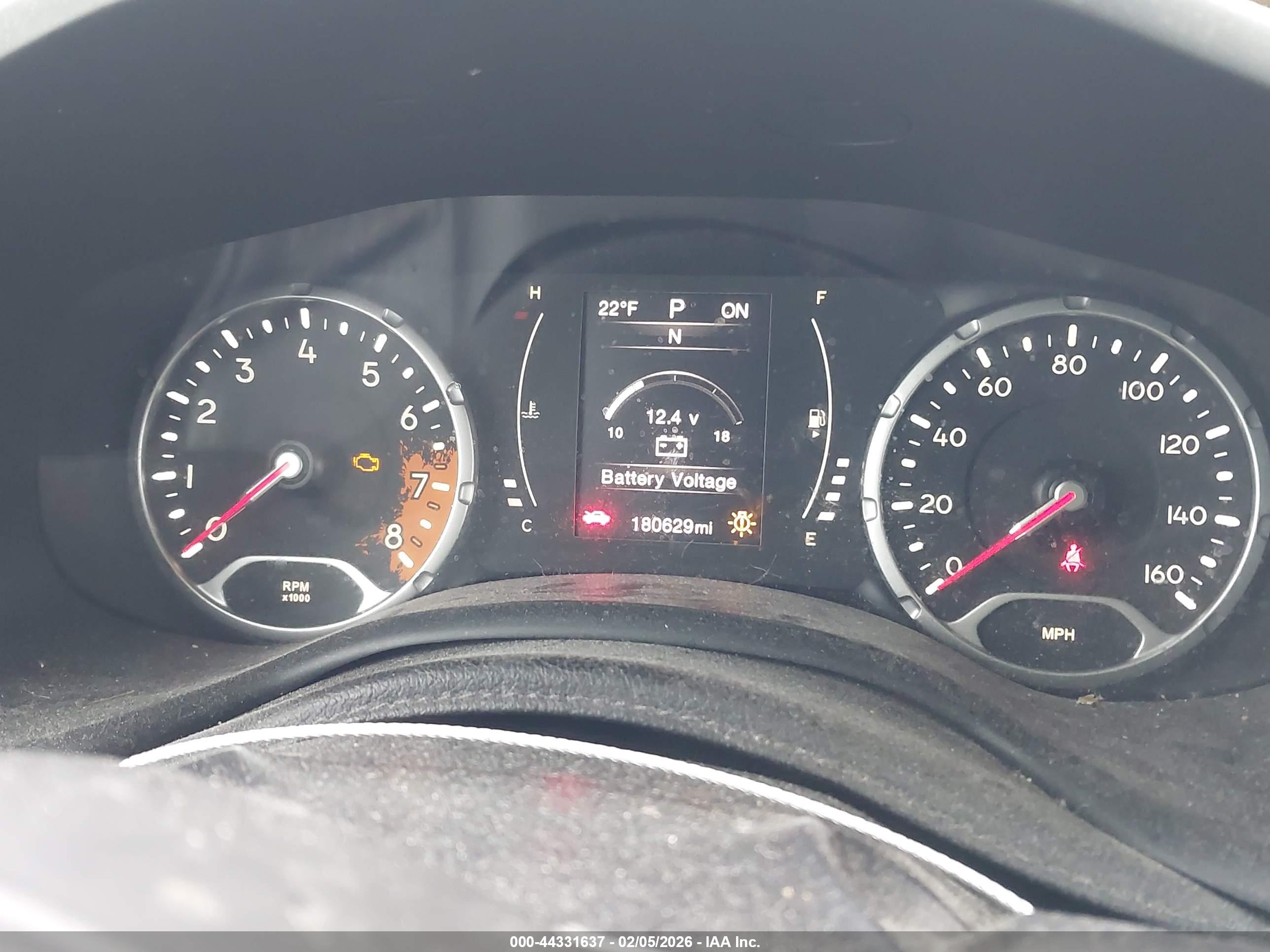 JEEP RENEGADE image 7