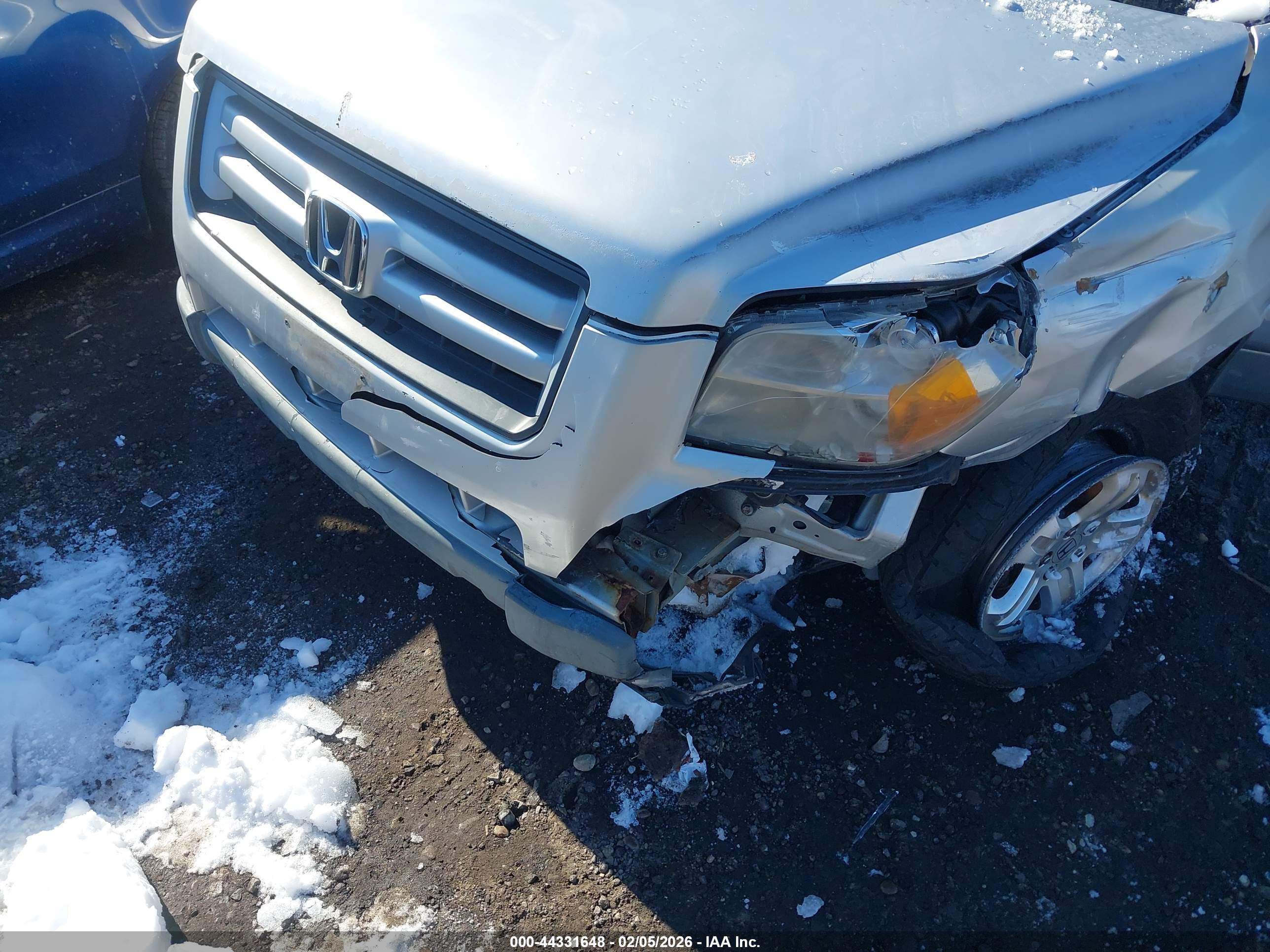 HONDA PILOT image 6
