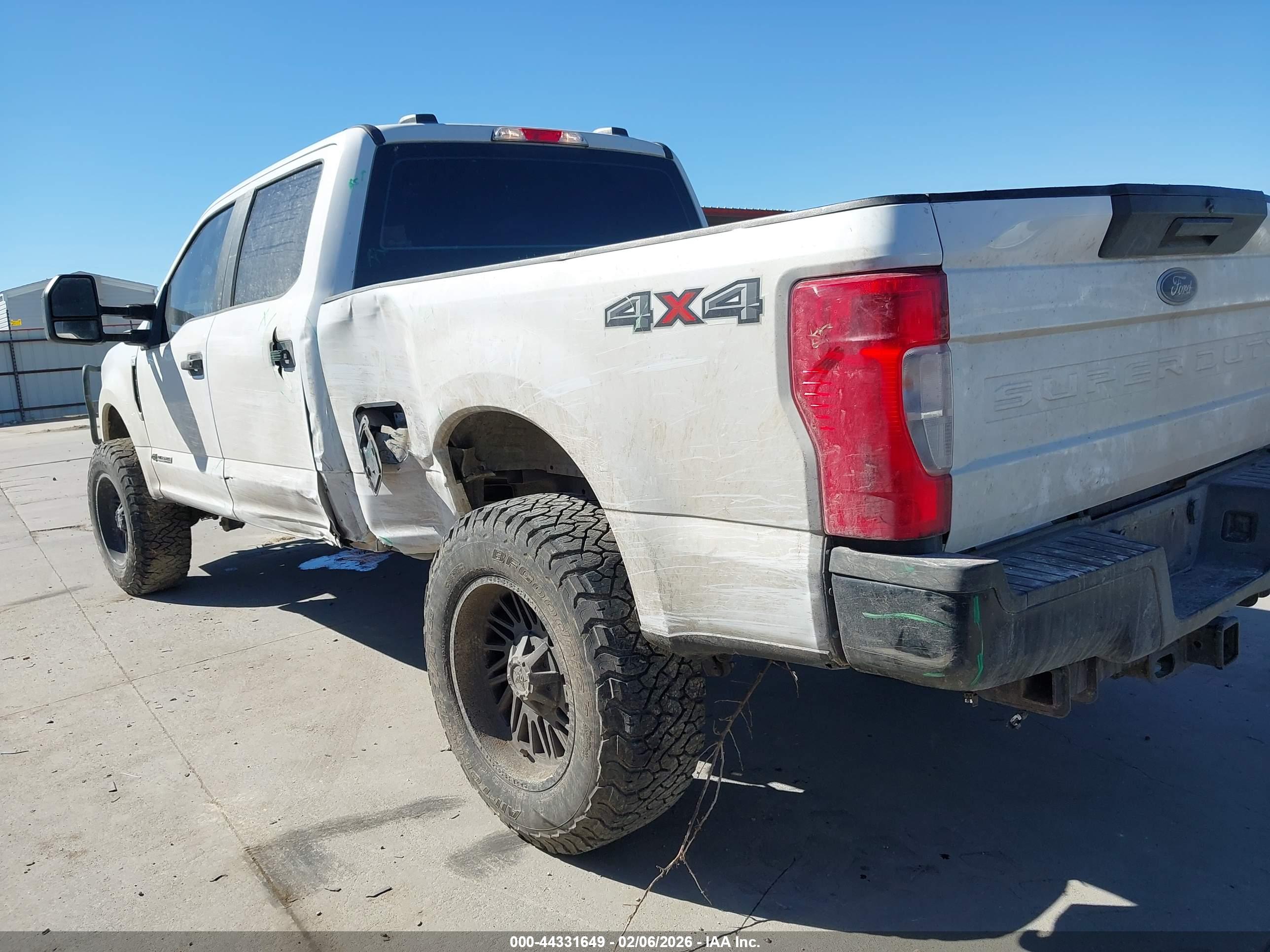 FORD F-350 image 3