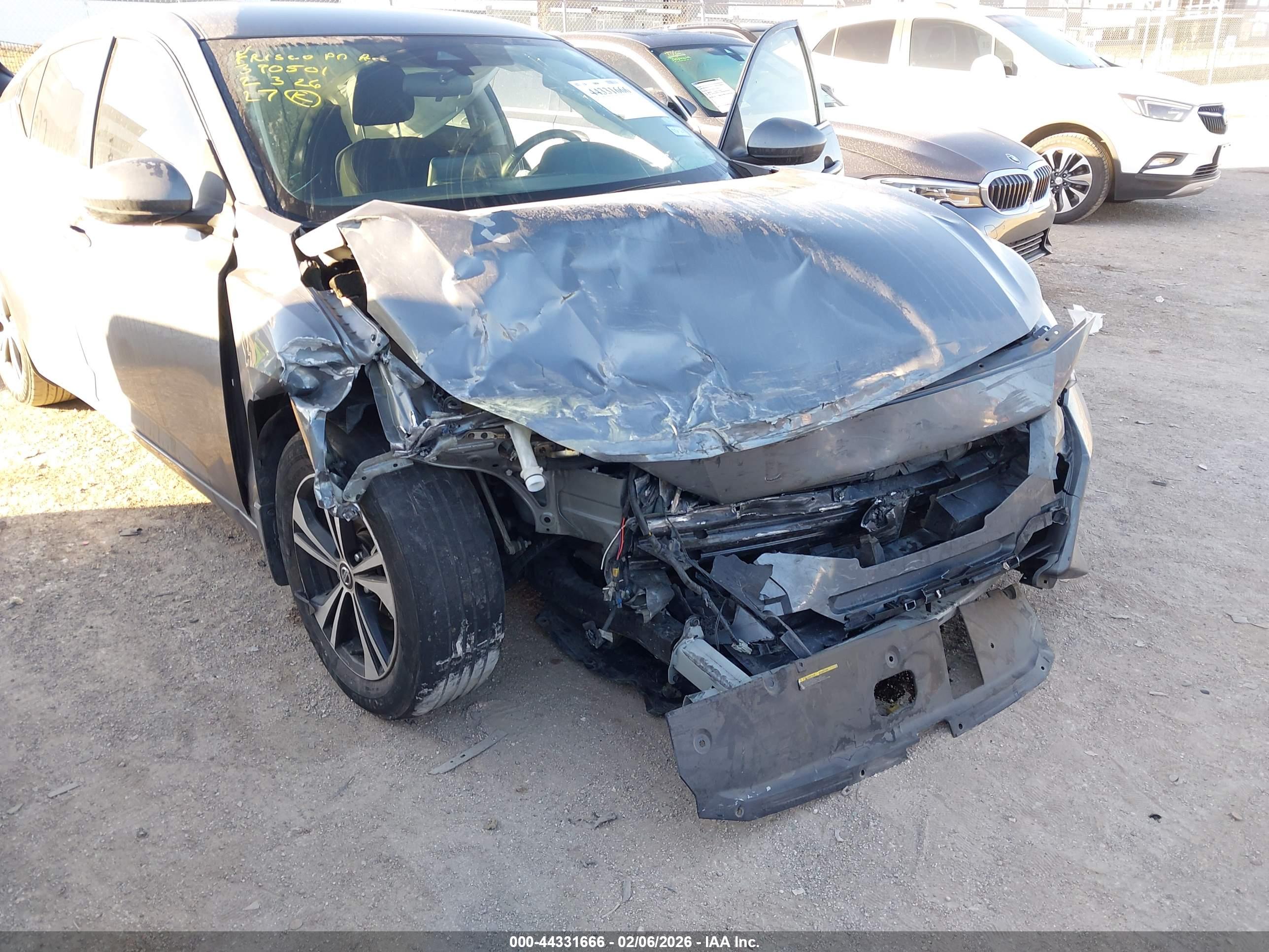 NISSAN SENTRA image 6