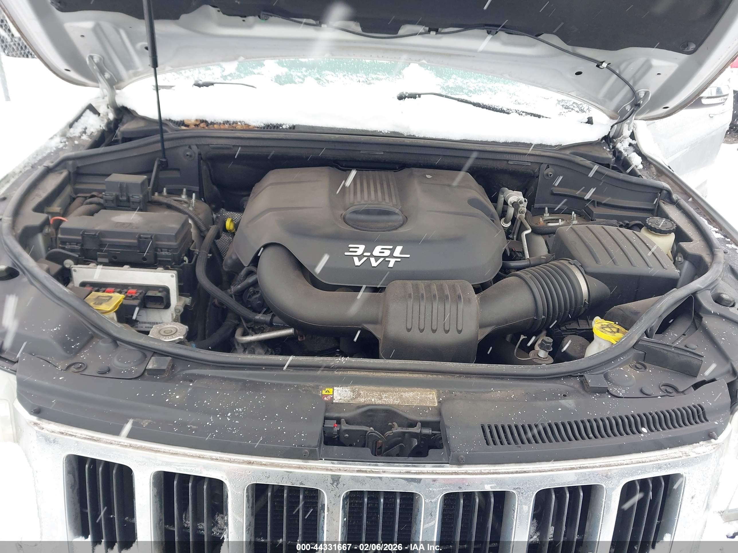 JEEP GRAND image 10