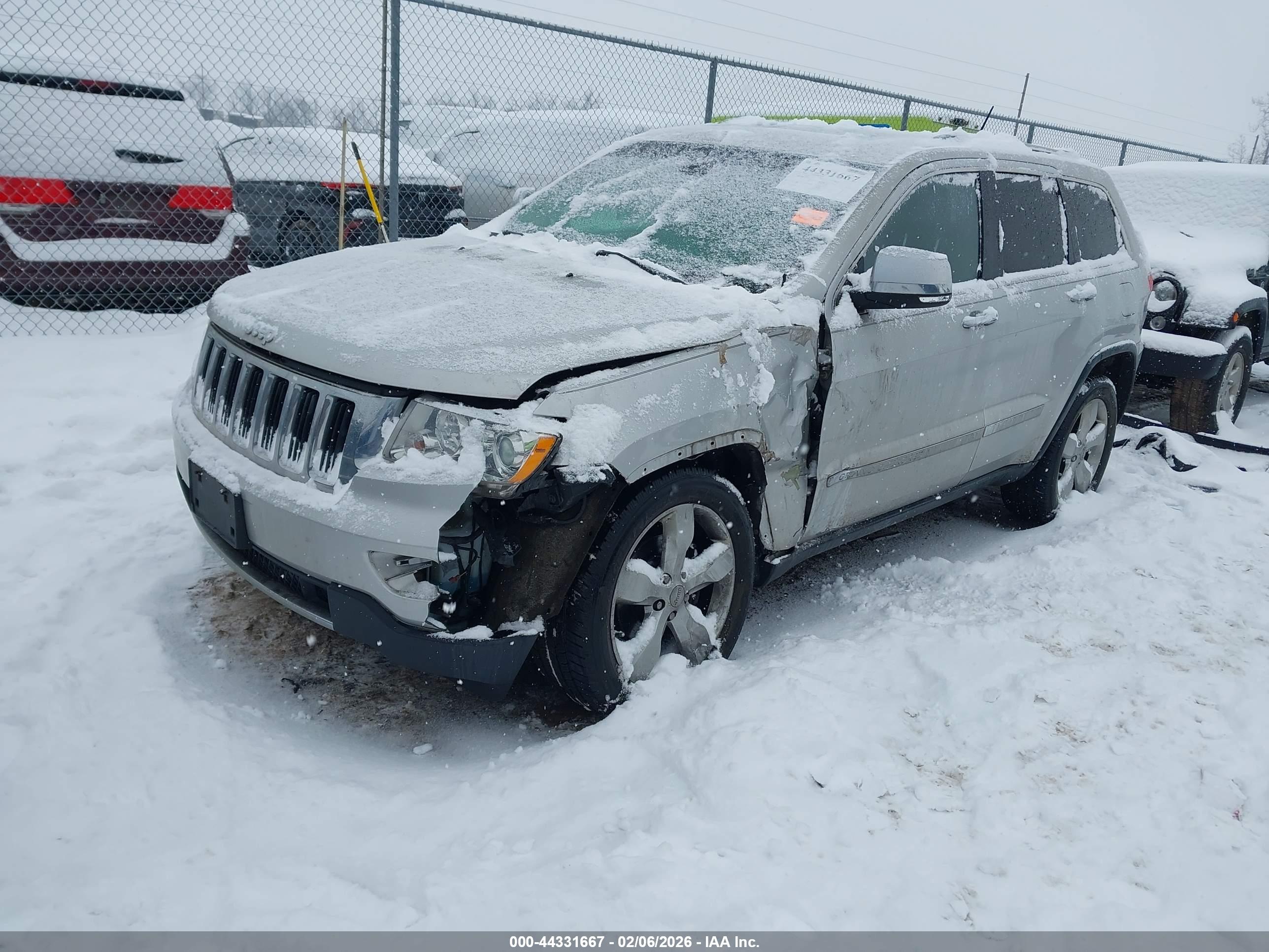 JEEP GRAND image 2