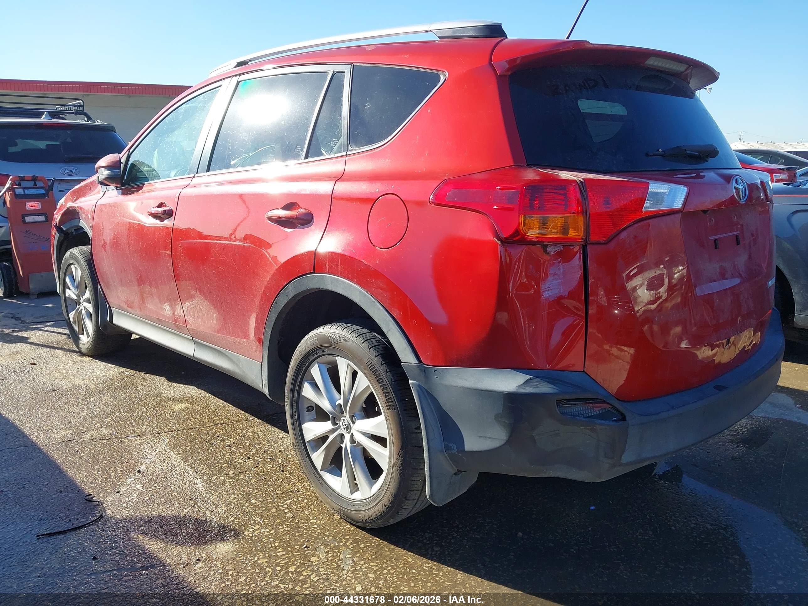 TOYOTA RAV4 image 3