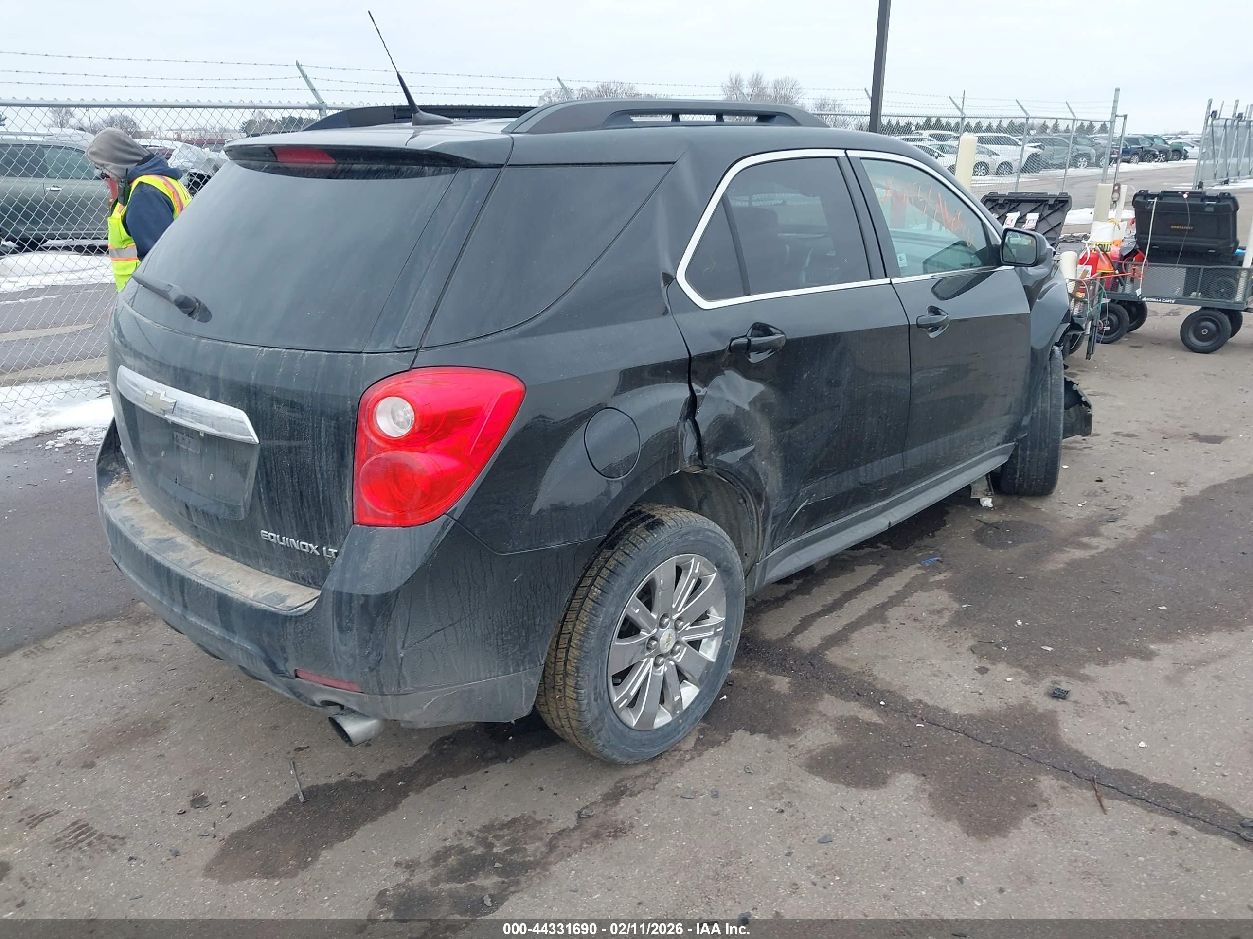 CHEVROLET EQUINOX image 4