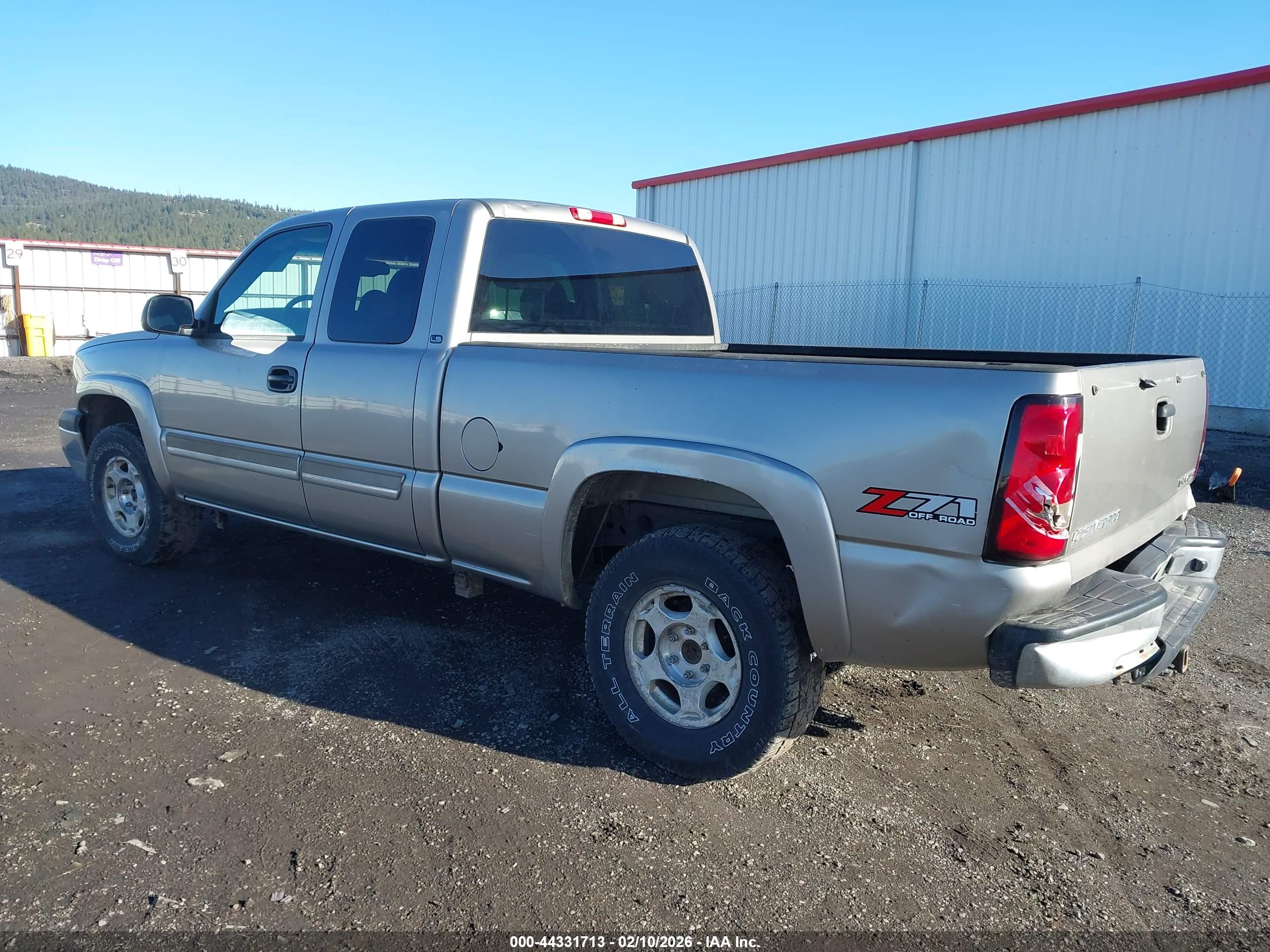 CHEVROLET SILVERADO image 3