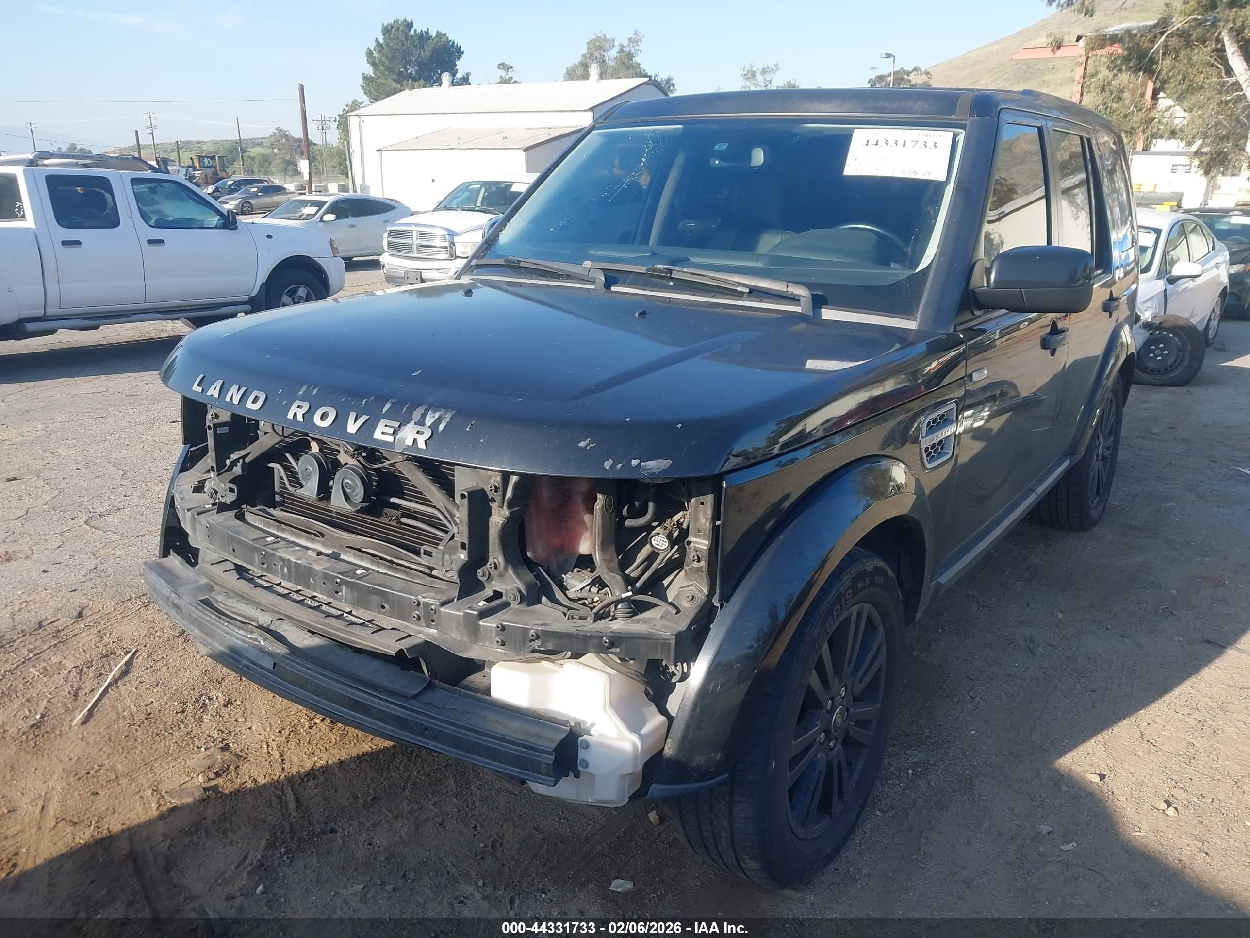 LAND ROVER image 2