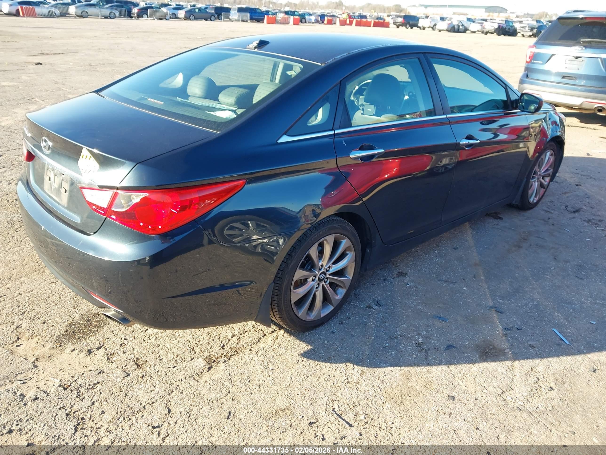 HYUNDAI SONATA image 4