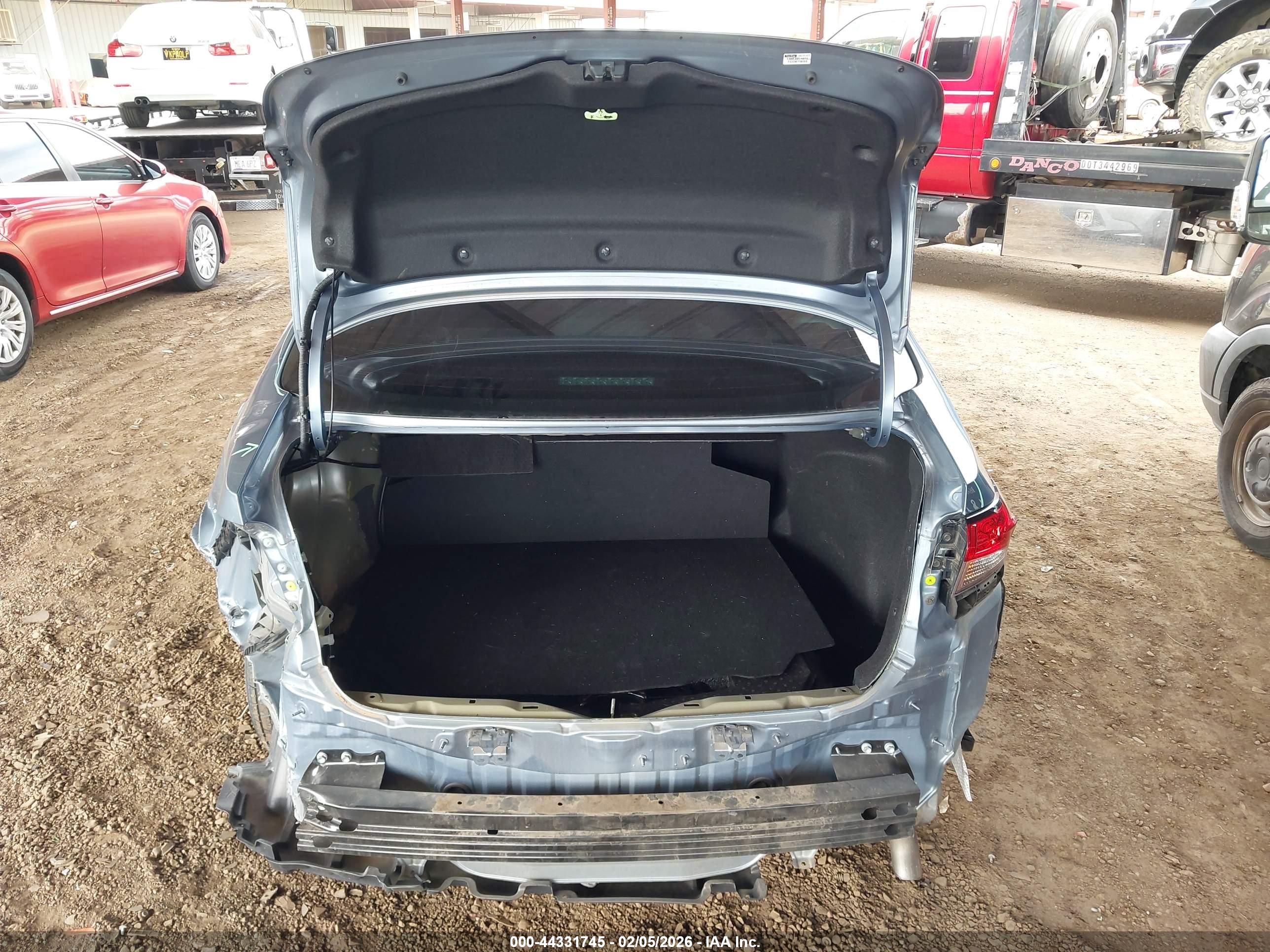 TOYOTA COROLLA image 6