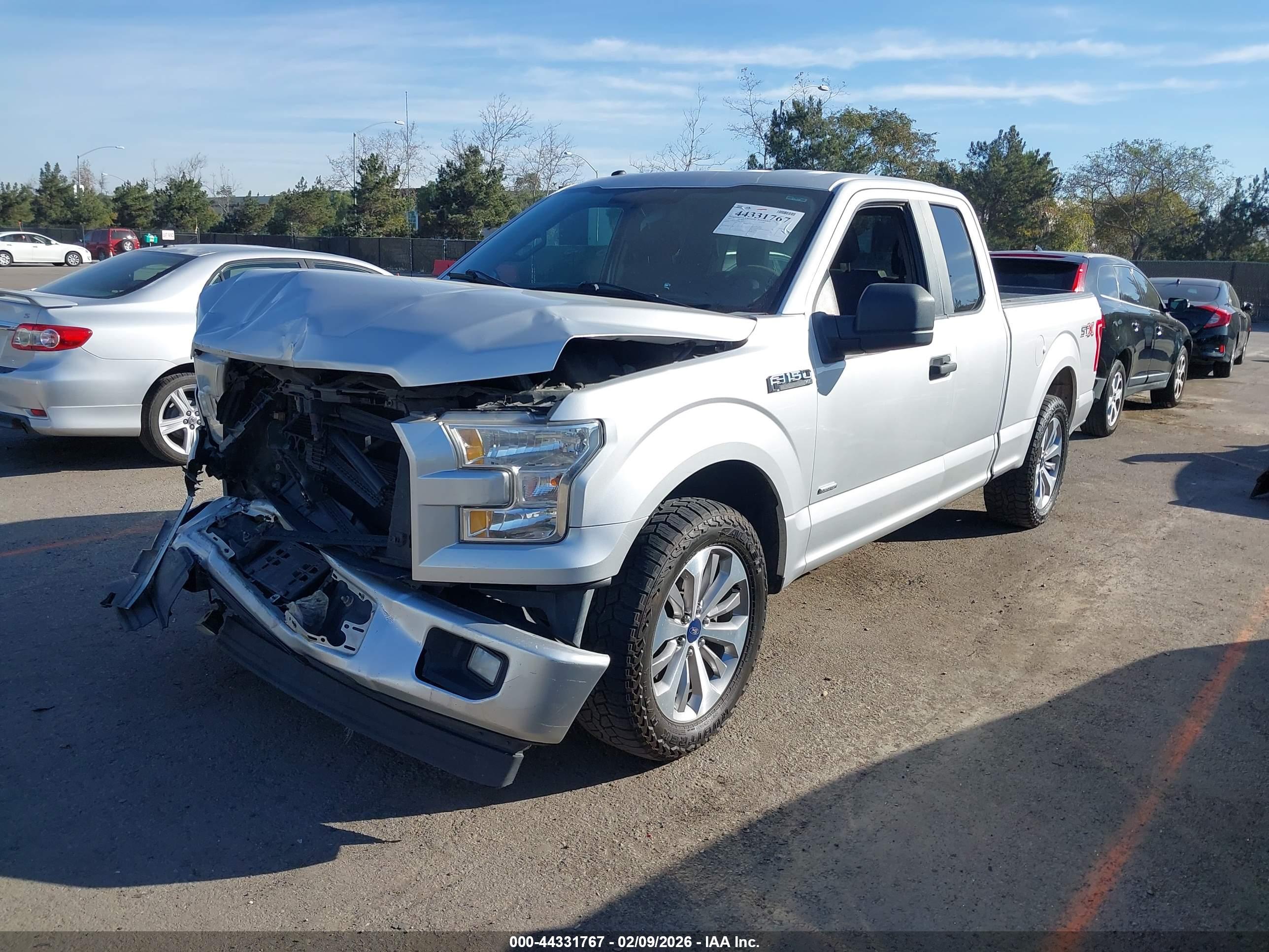 FORD F-150 image 2