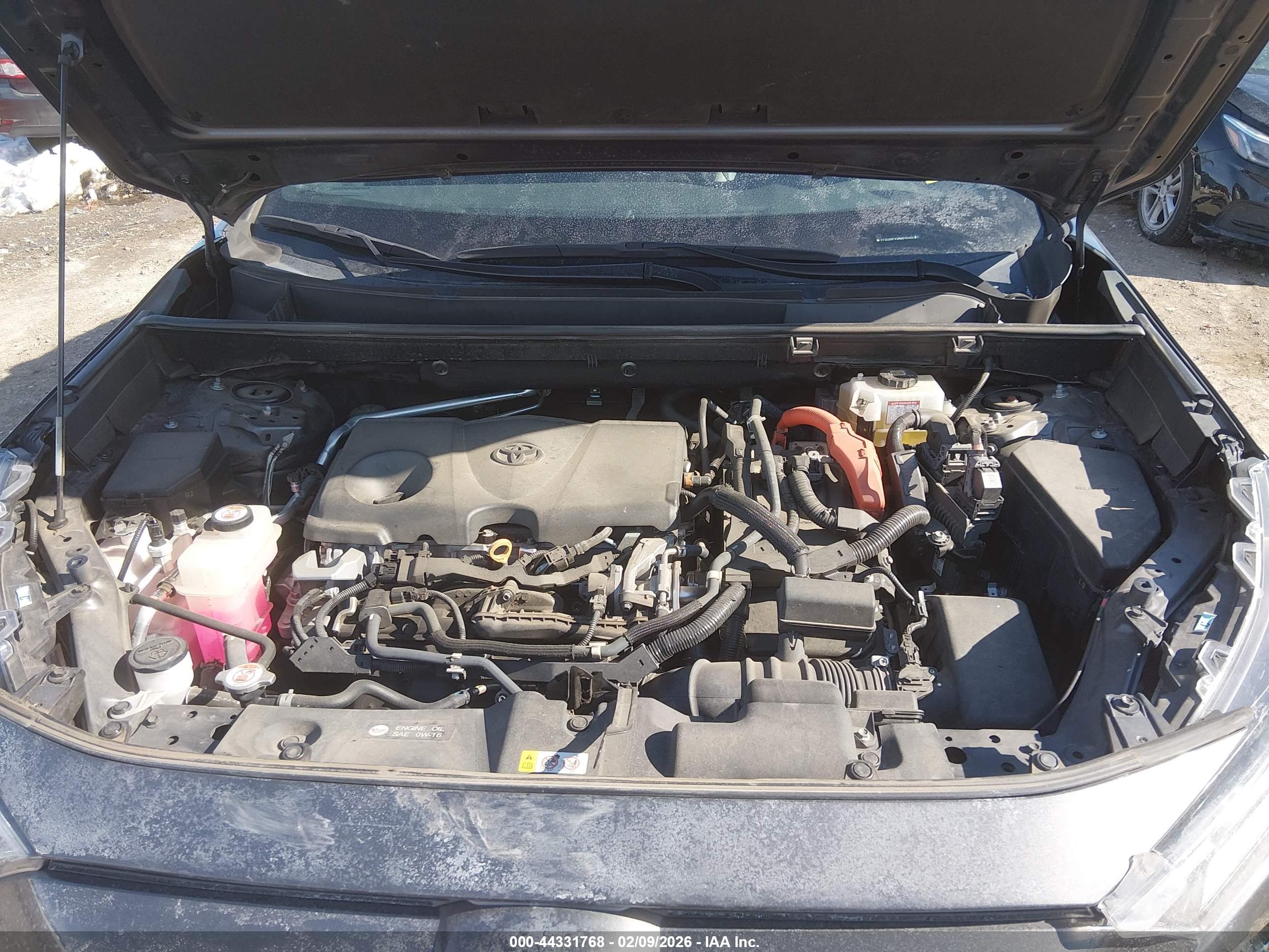 TOYOTA RAV4 image 10