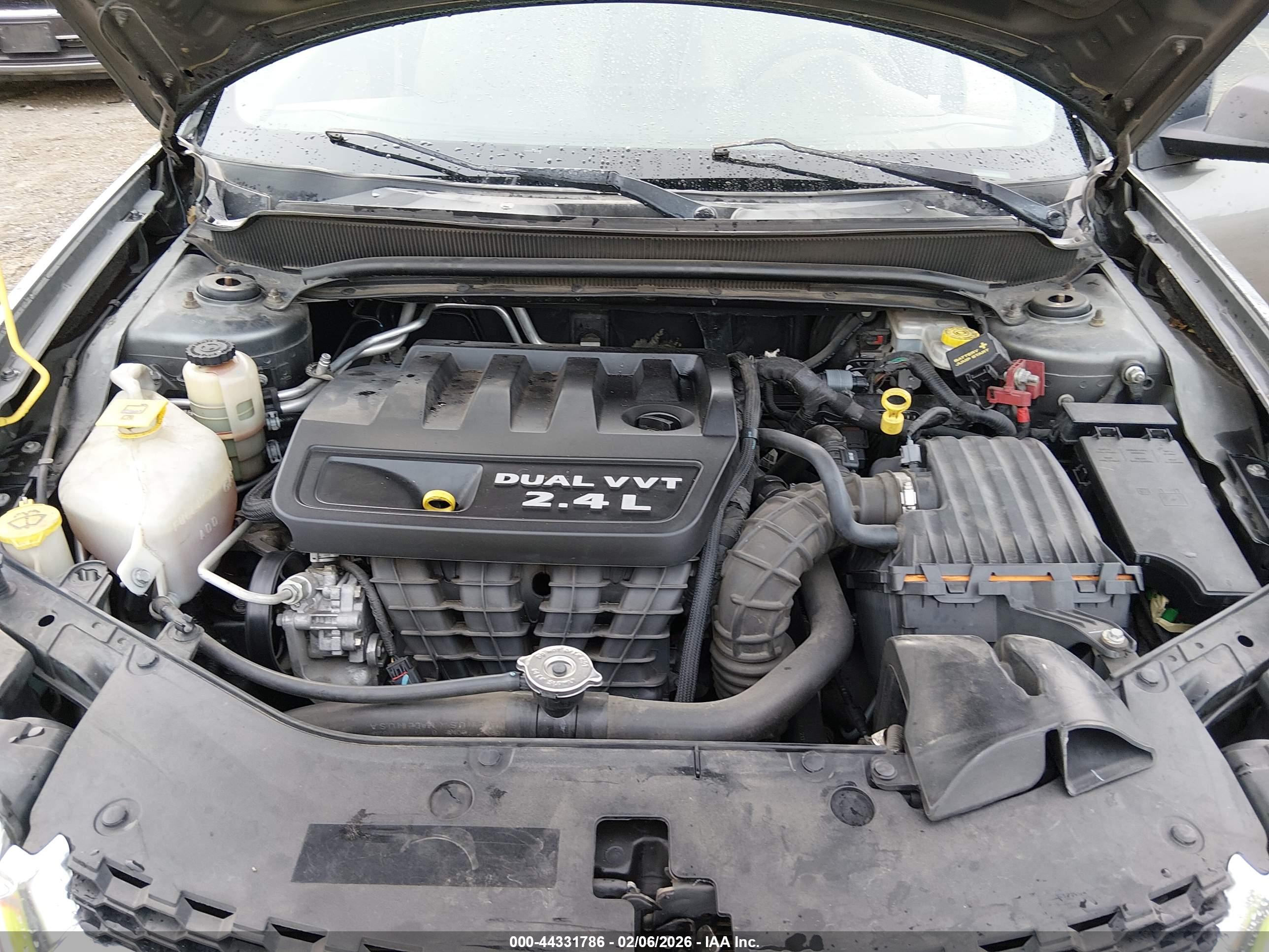 DODGE AVENGER image 10