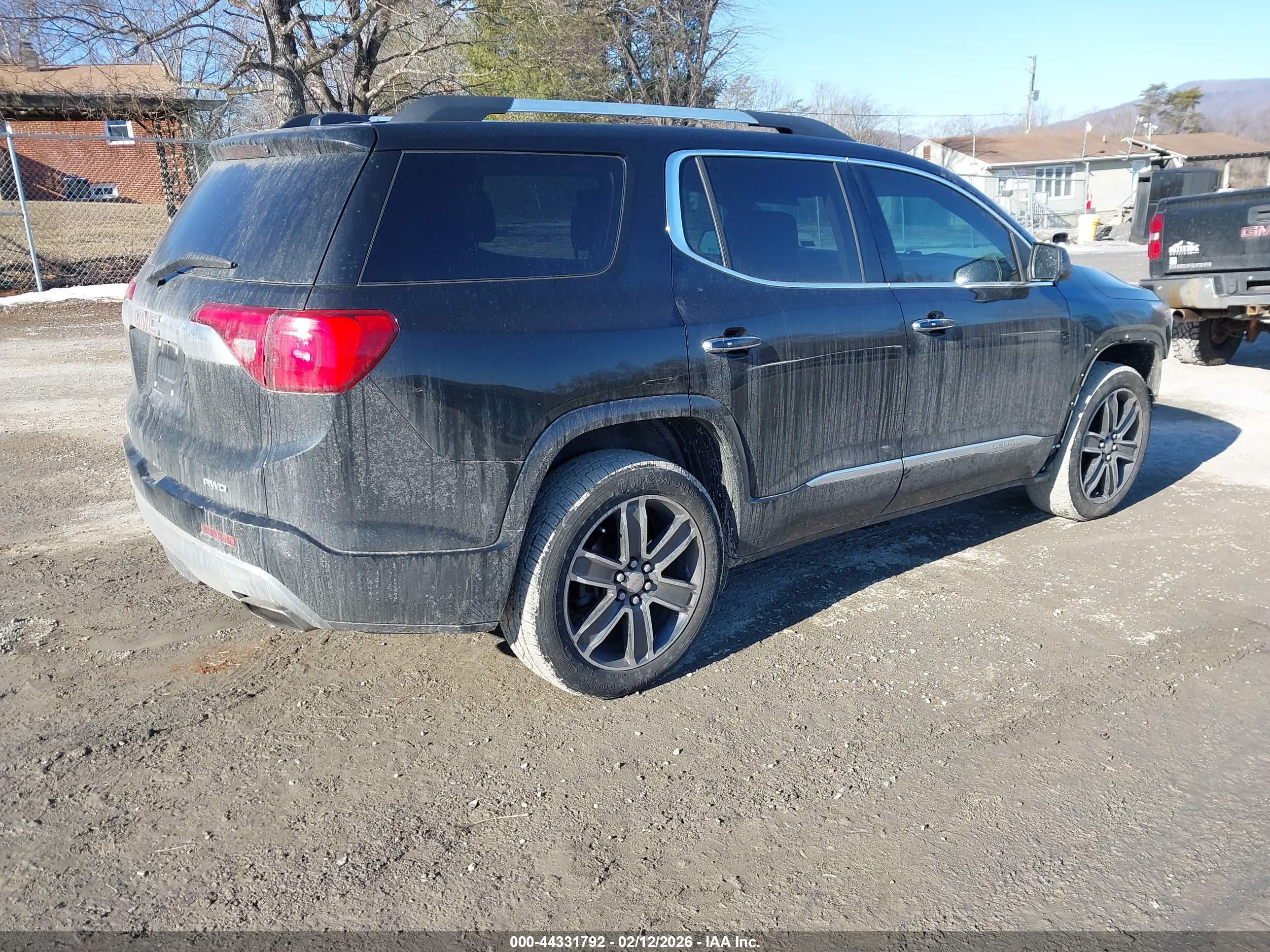 GMC ACADIA image 4