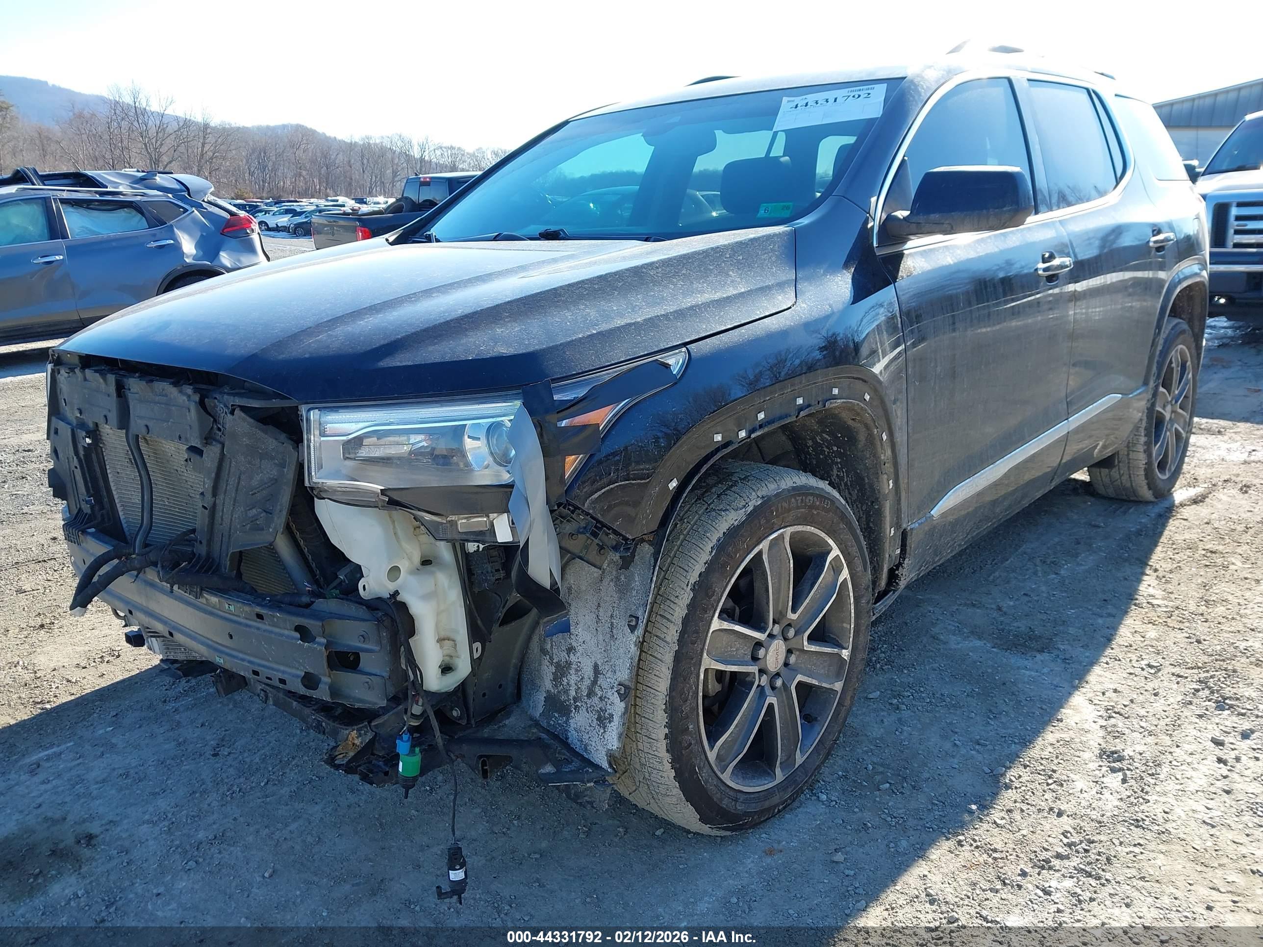 GMC ACADIA image 6