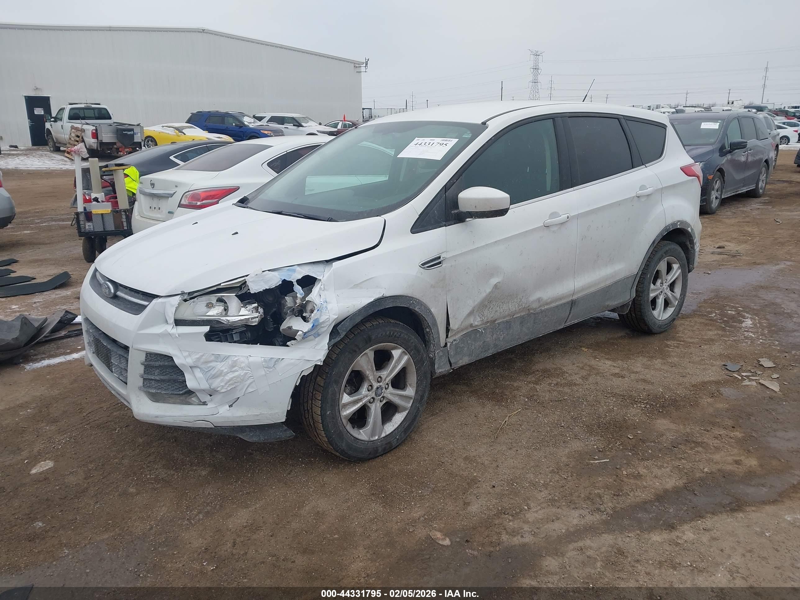 FORD ESCAPE image 2