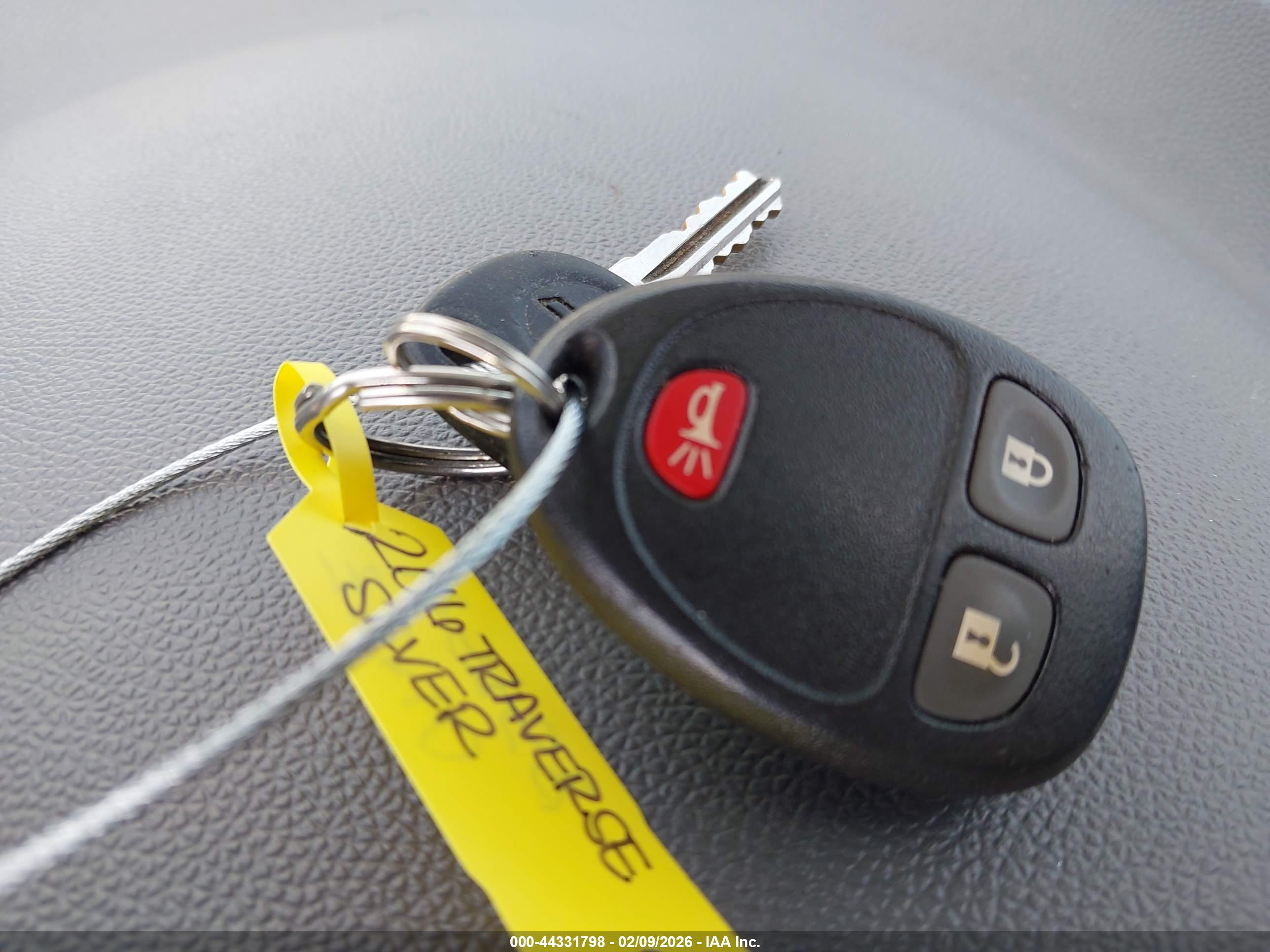 CHEVROLET TRAVERSE image 11
