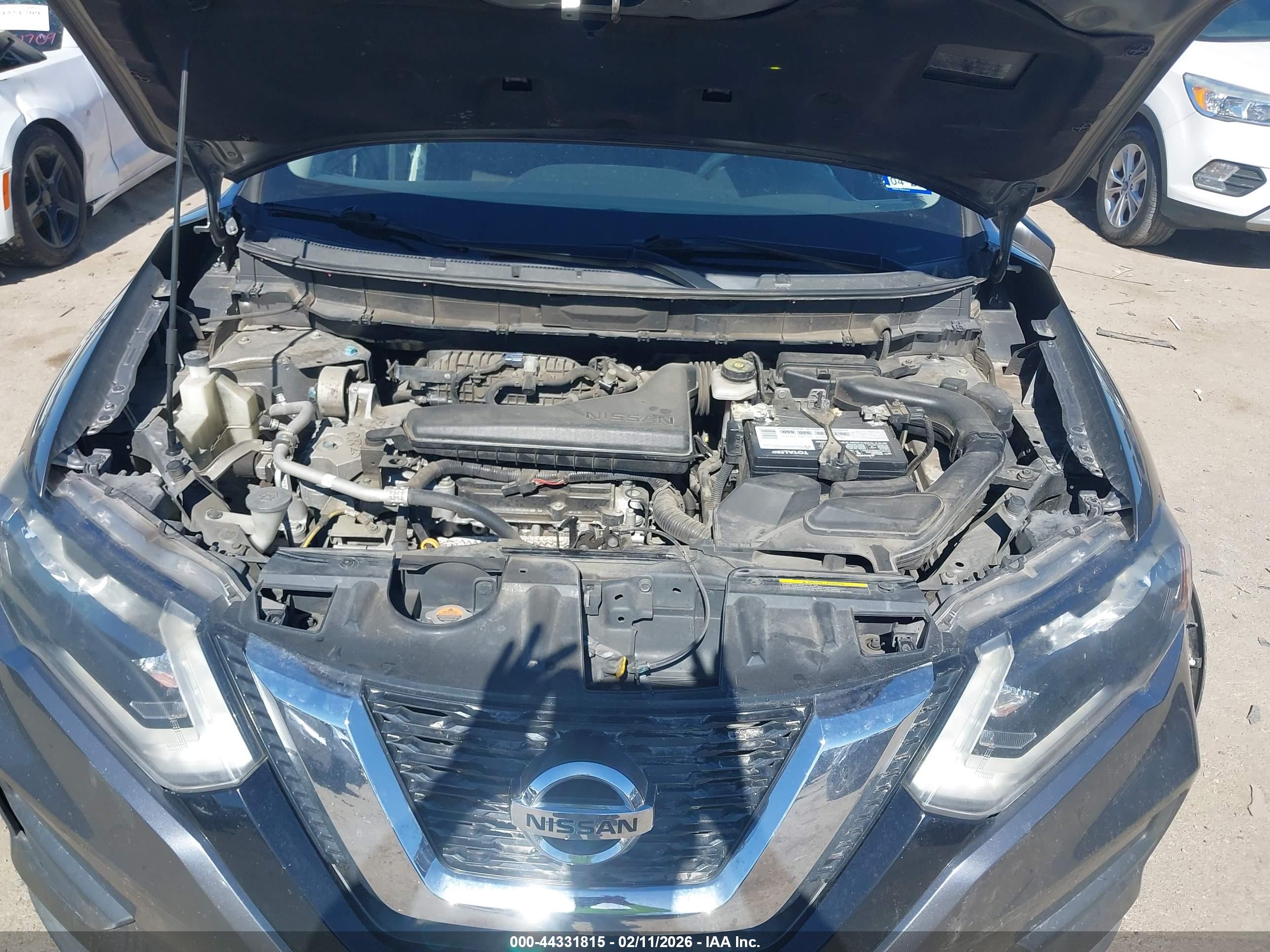 NISSAN ROGUE image 10