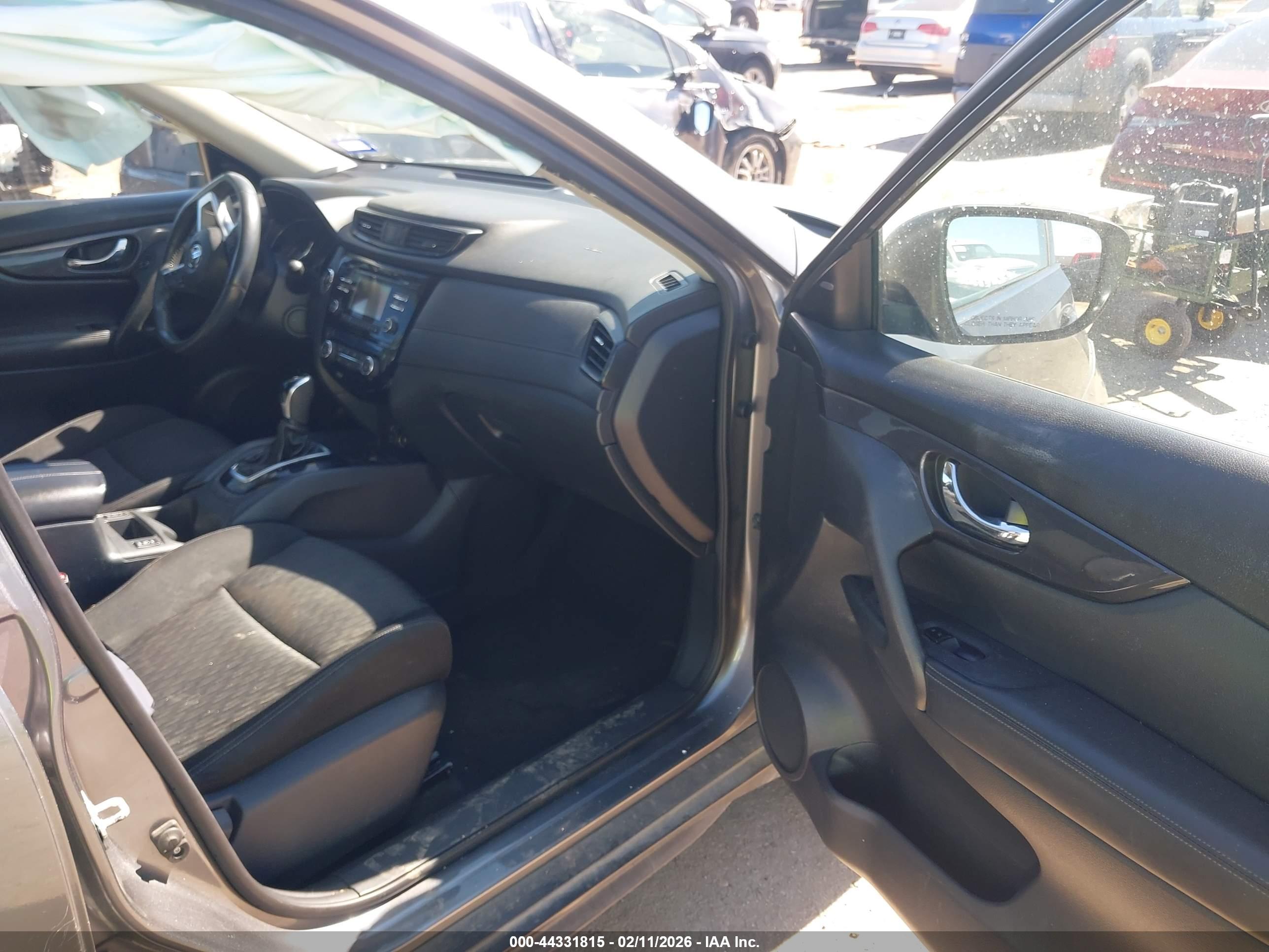 NISSAN ROGUE image 5