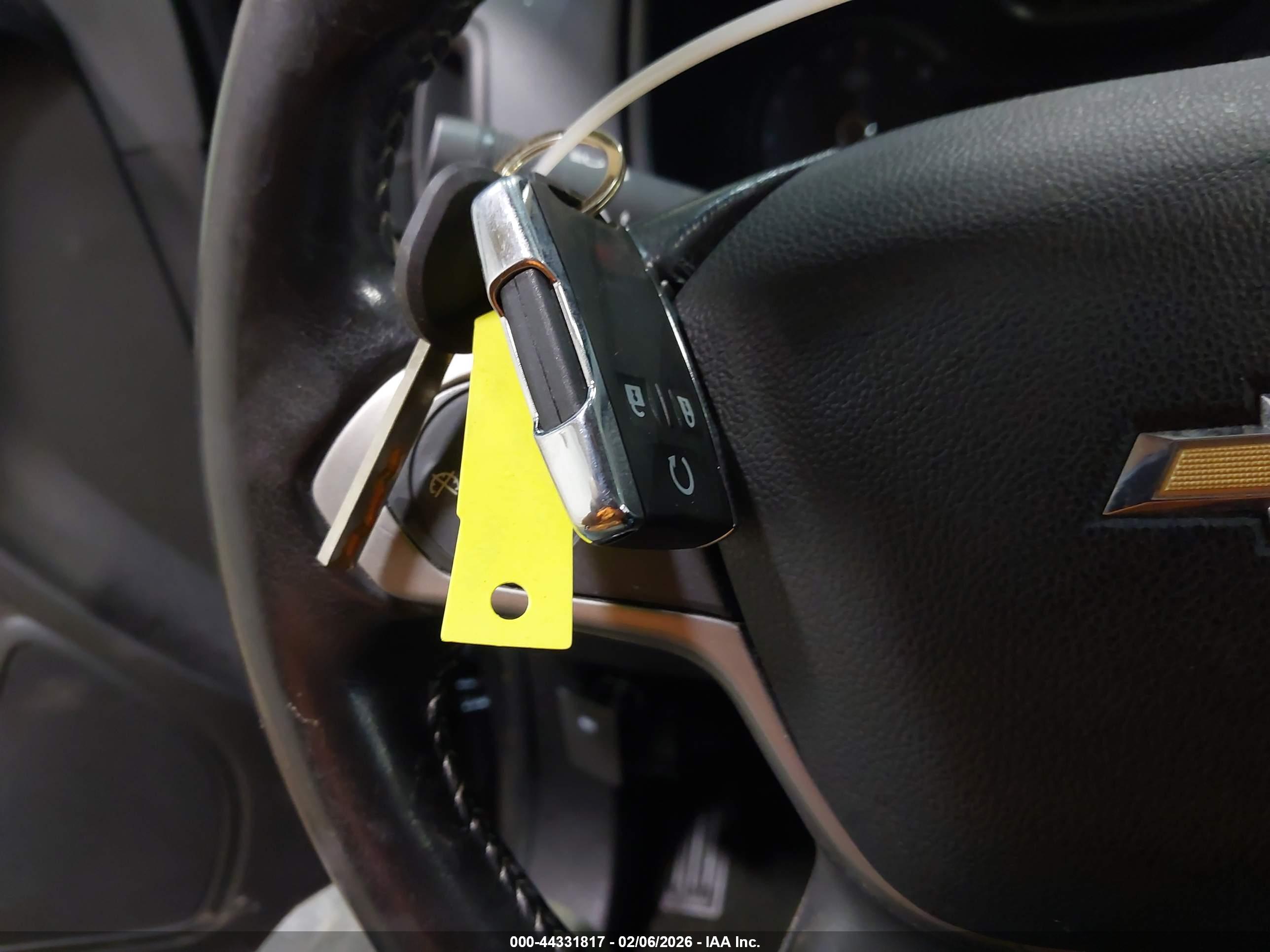 CHEVROLET COLORADO image 11
