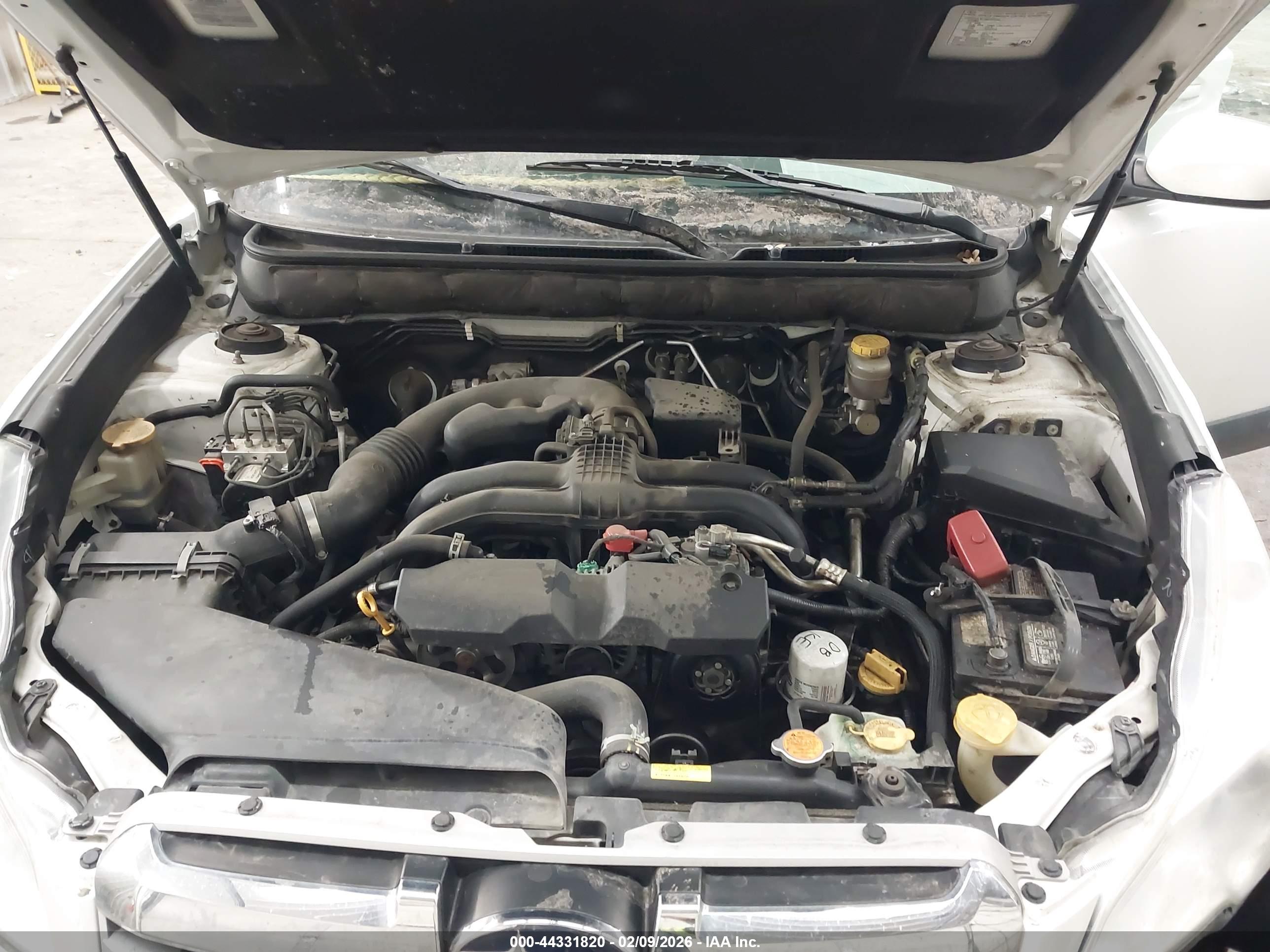 SUBARU OUTBACK image 10