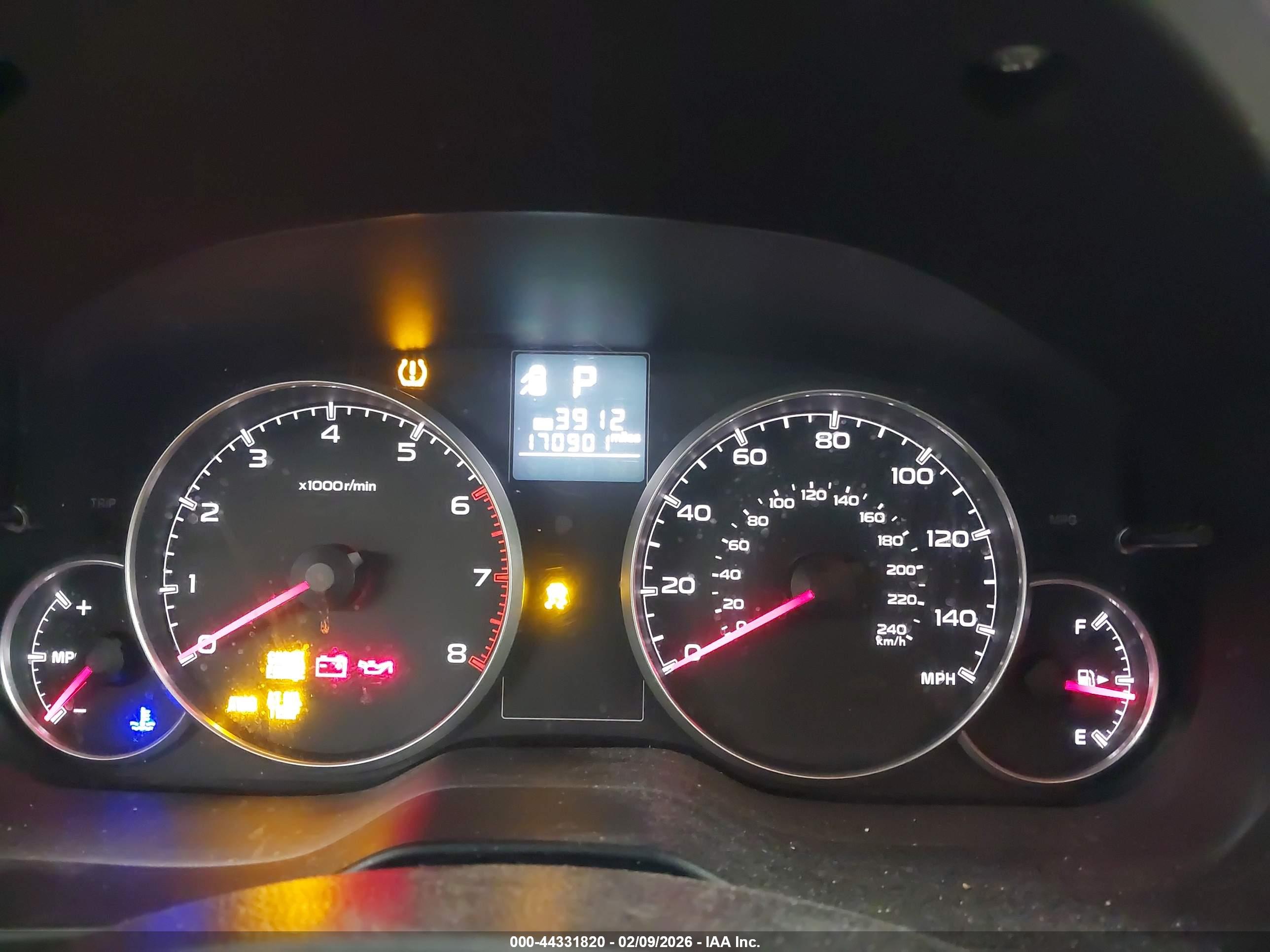 SUBARU OUTBACK image 7