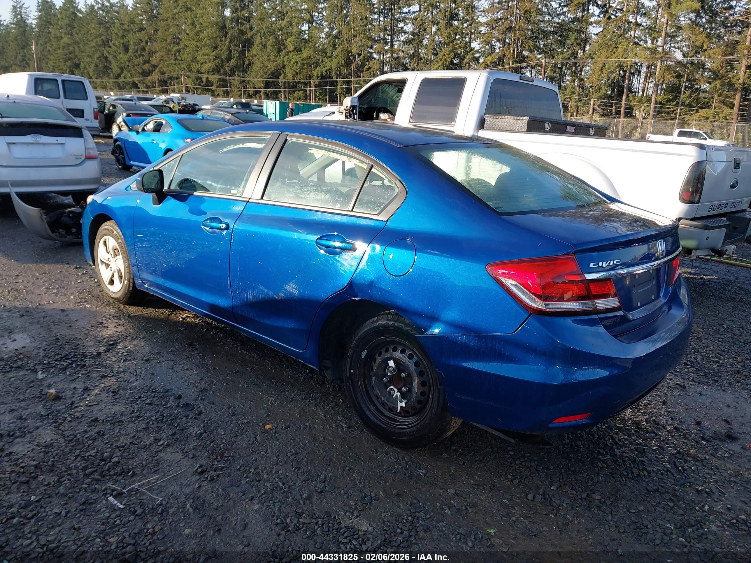 HONDA CIVIC image 3