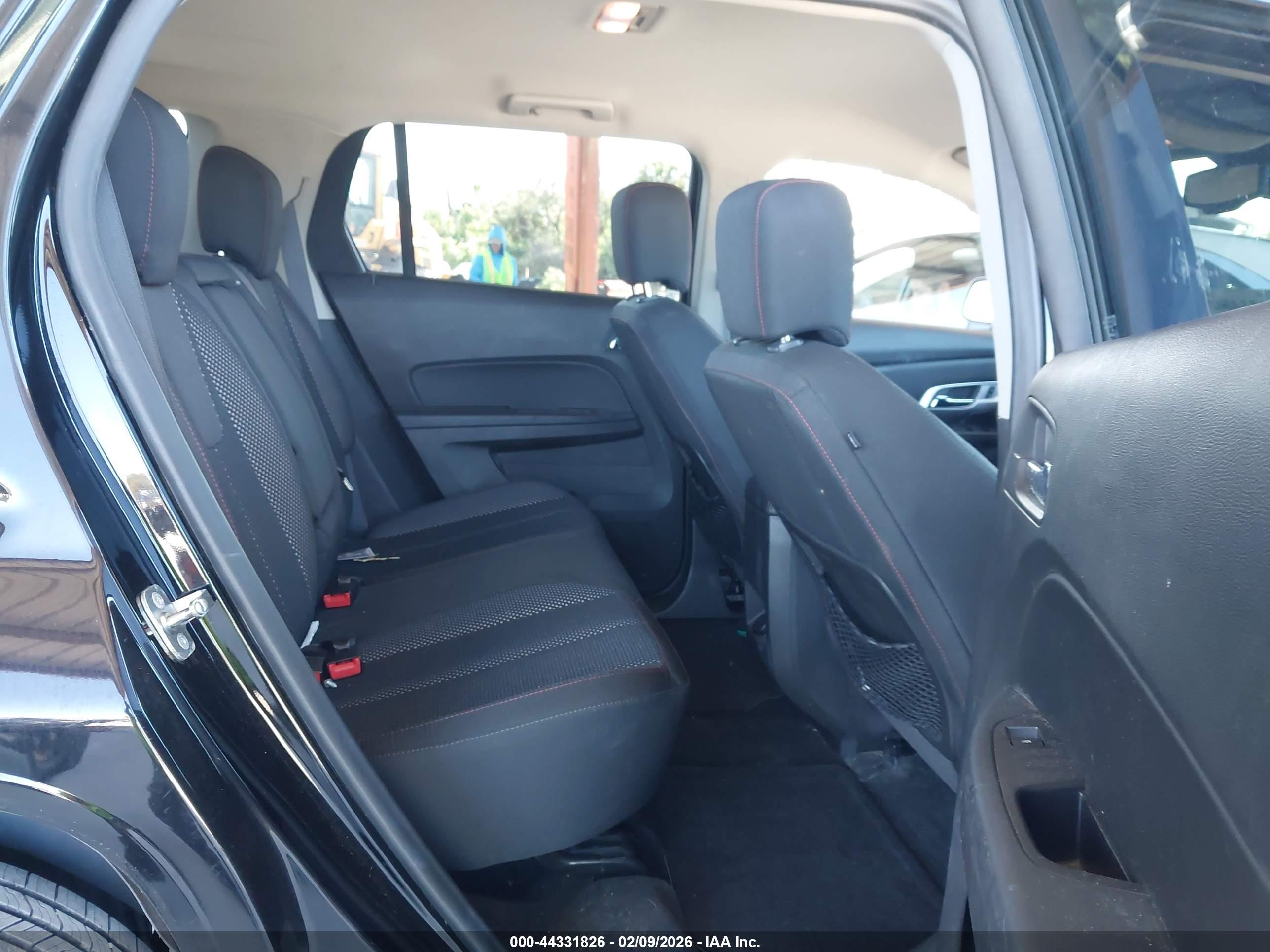 GMC TERRAIN image 8
