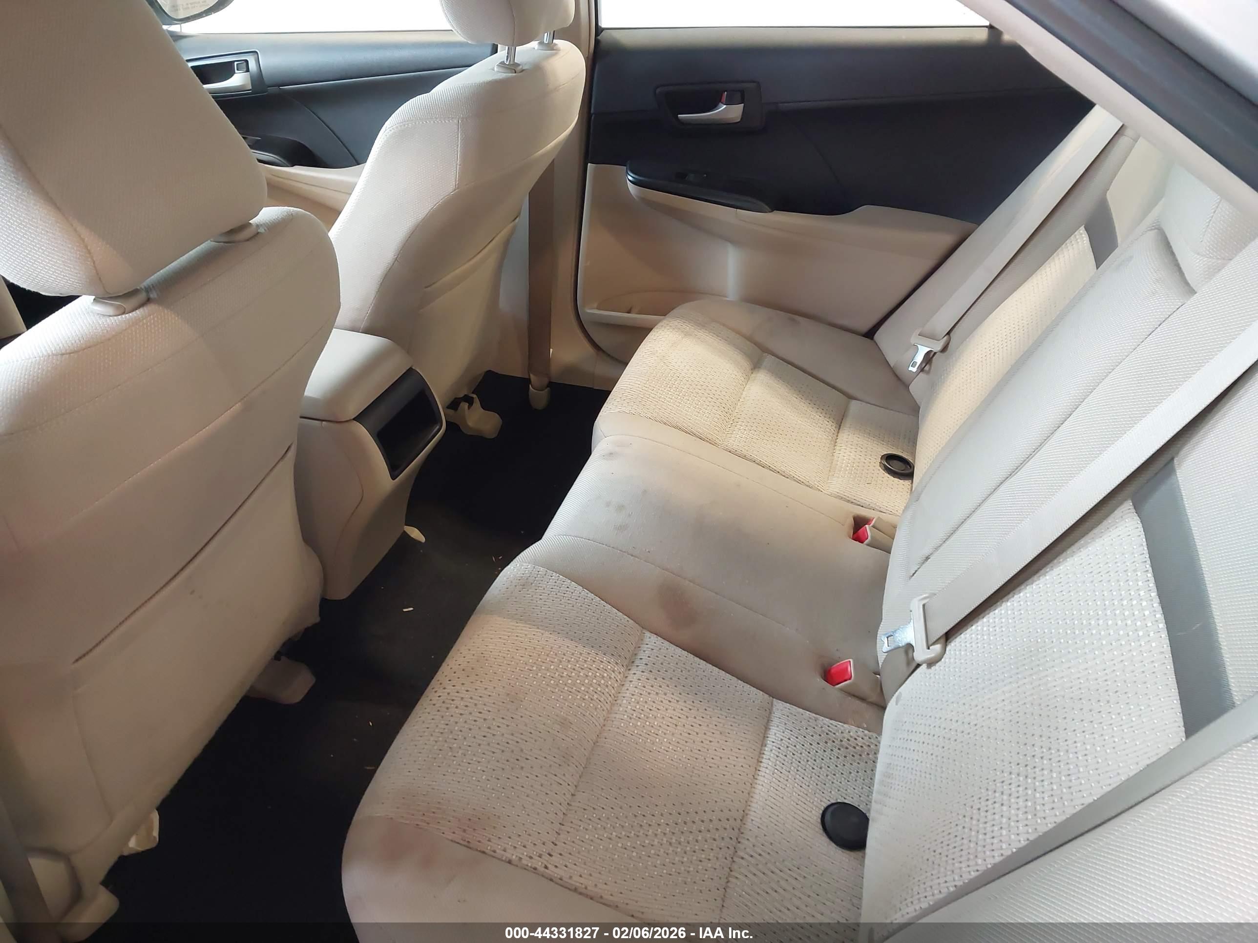 TOYOTA CAMRY image 8