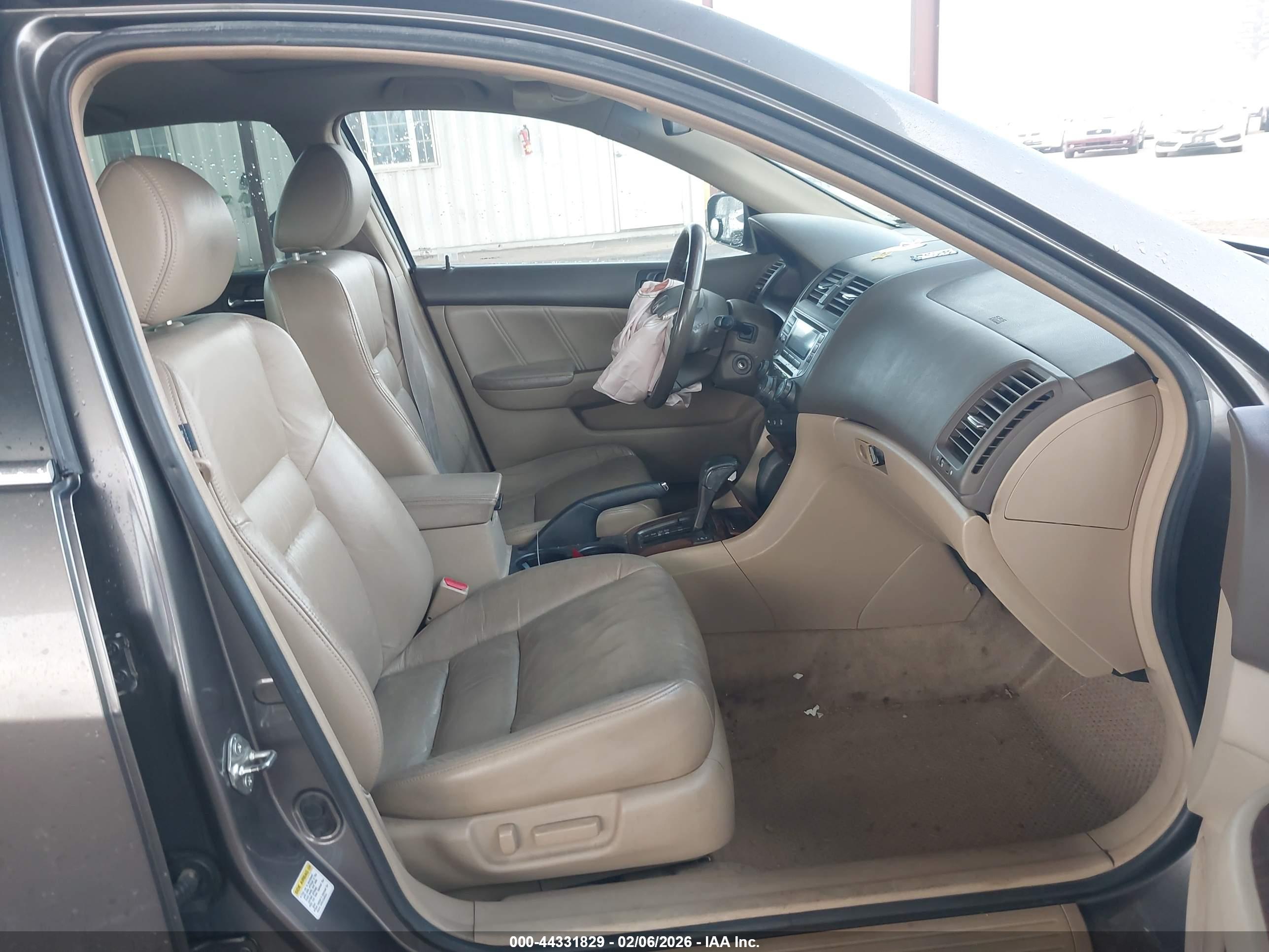 HONDA ACCORD image 5