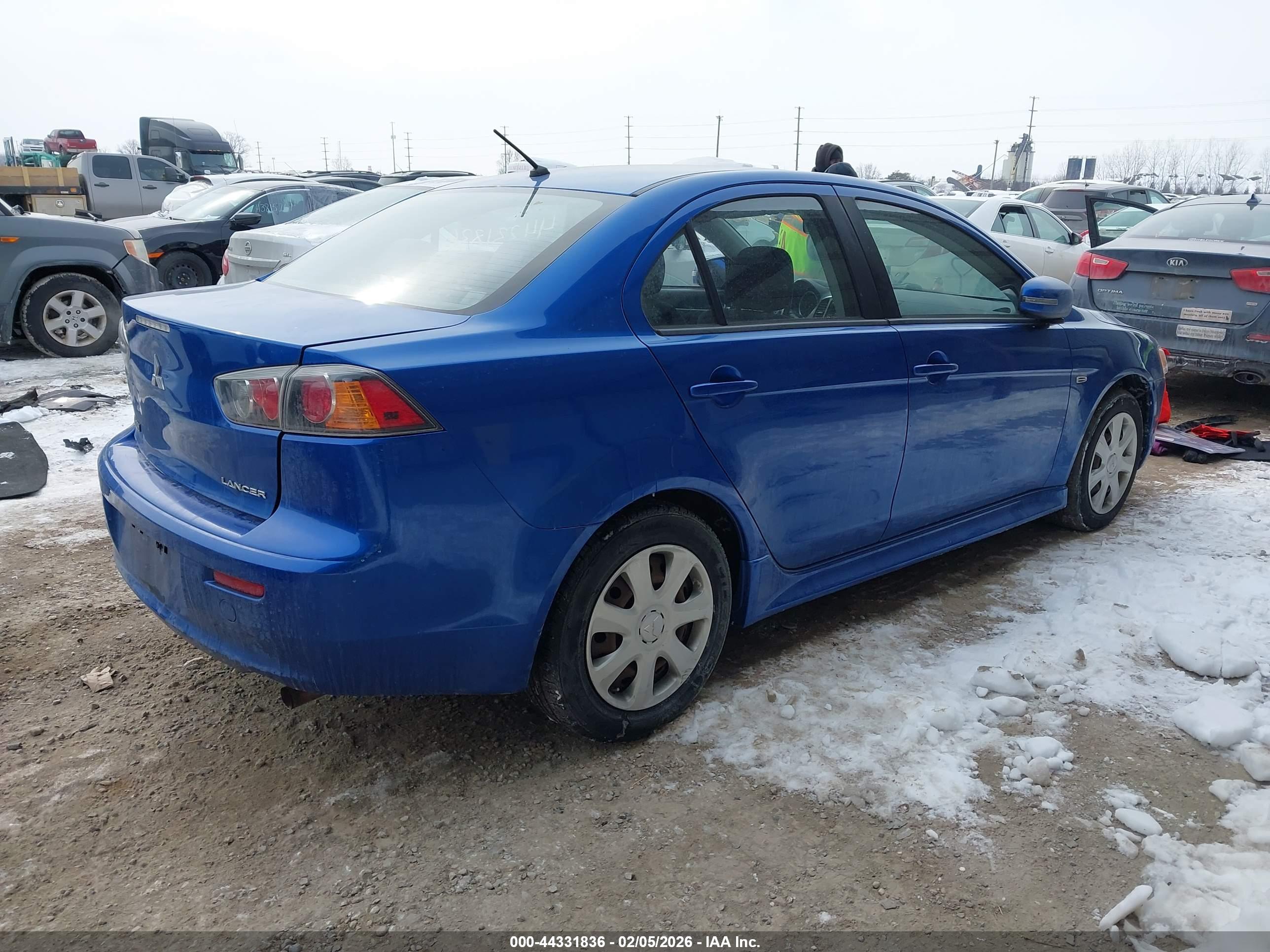MITSUBISHI LANCER image 4