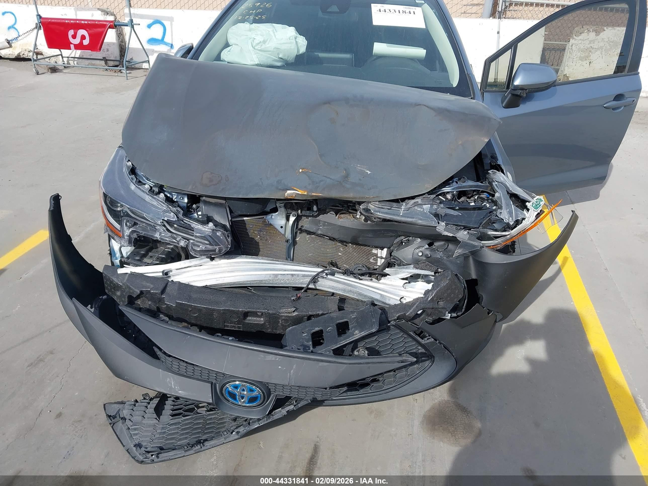 TOYOTA COROLLA image 6